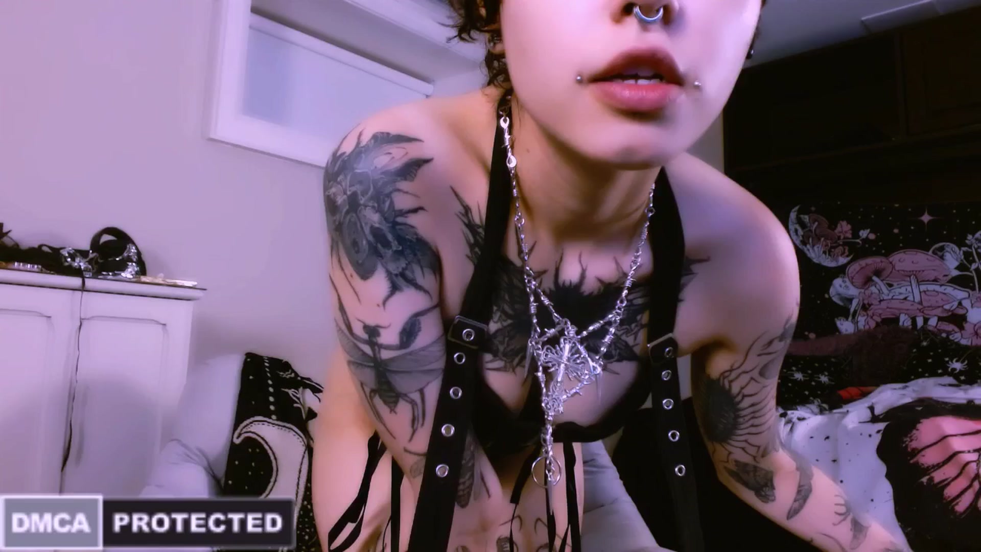 Gallery image thumbnail from CuddleFoxy's myfreecams stream on, 06/25/2025, 09:44 image 8 of 20