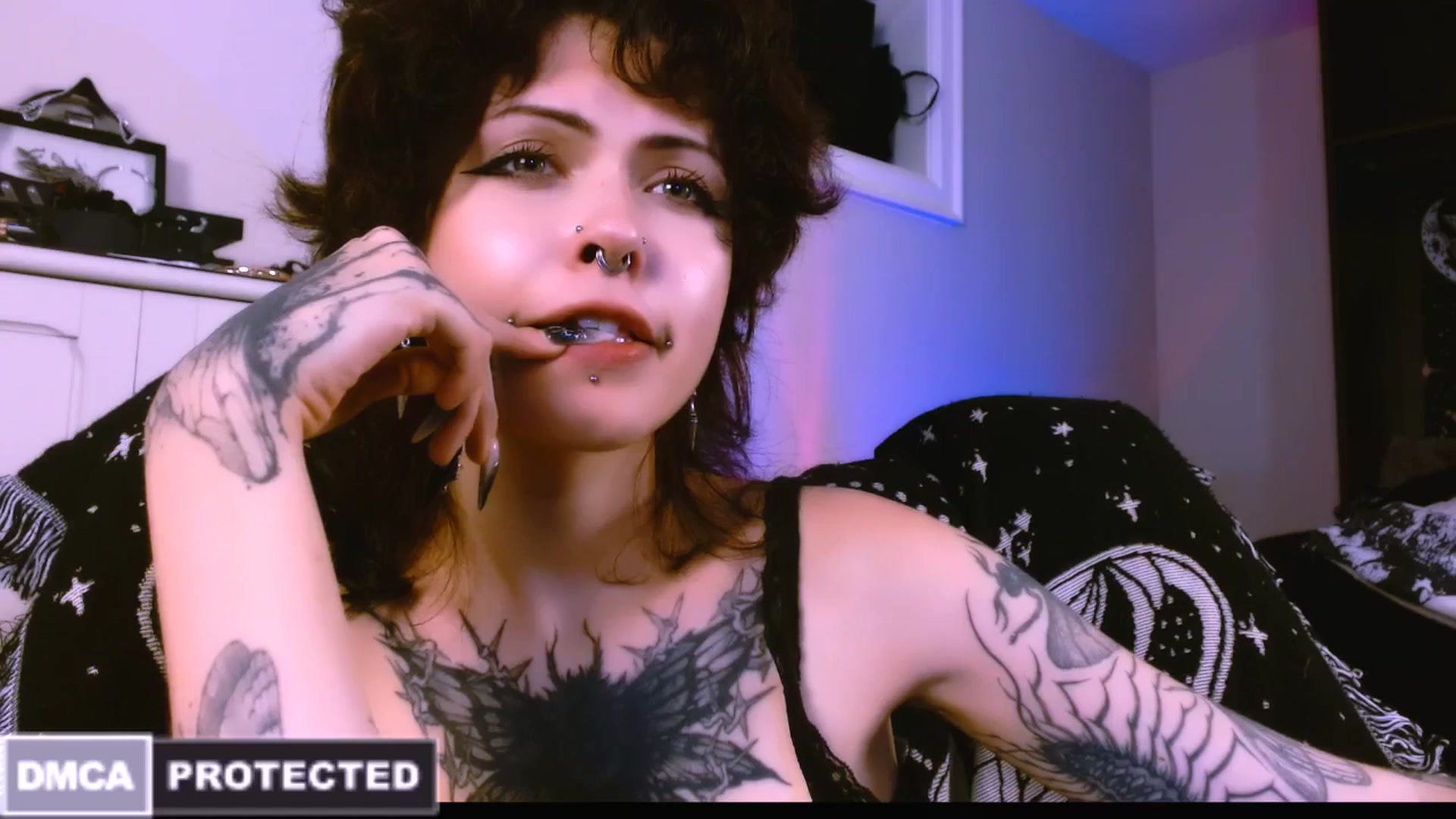 Gallery image thumbnail from CuddleFoxy's myfreecams stream on, 07/14/2025, 07:30 image 6 of 20
