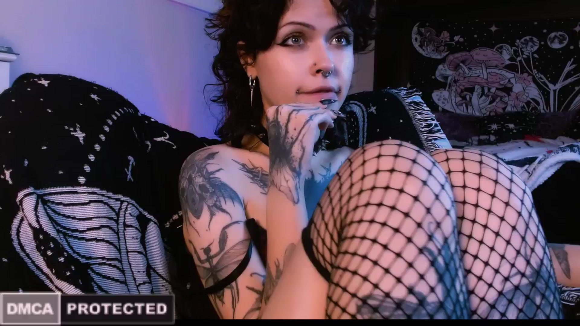 Gallery image thumbnail from CuddleFoxy's myfreecams stream on, 08/04/2025, 09:07 image 14 of 20