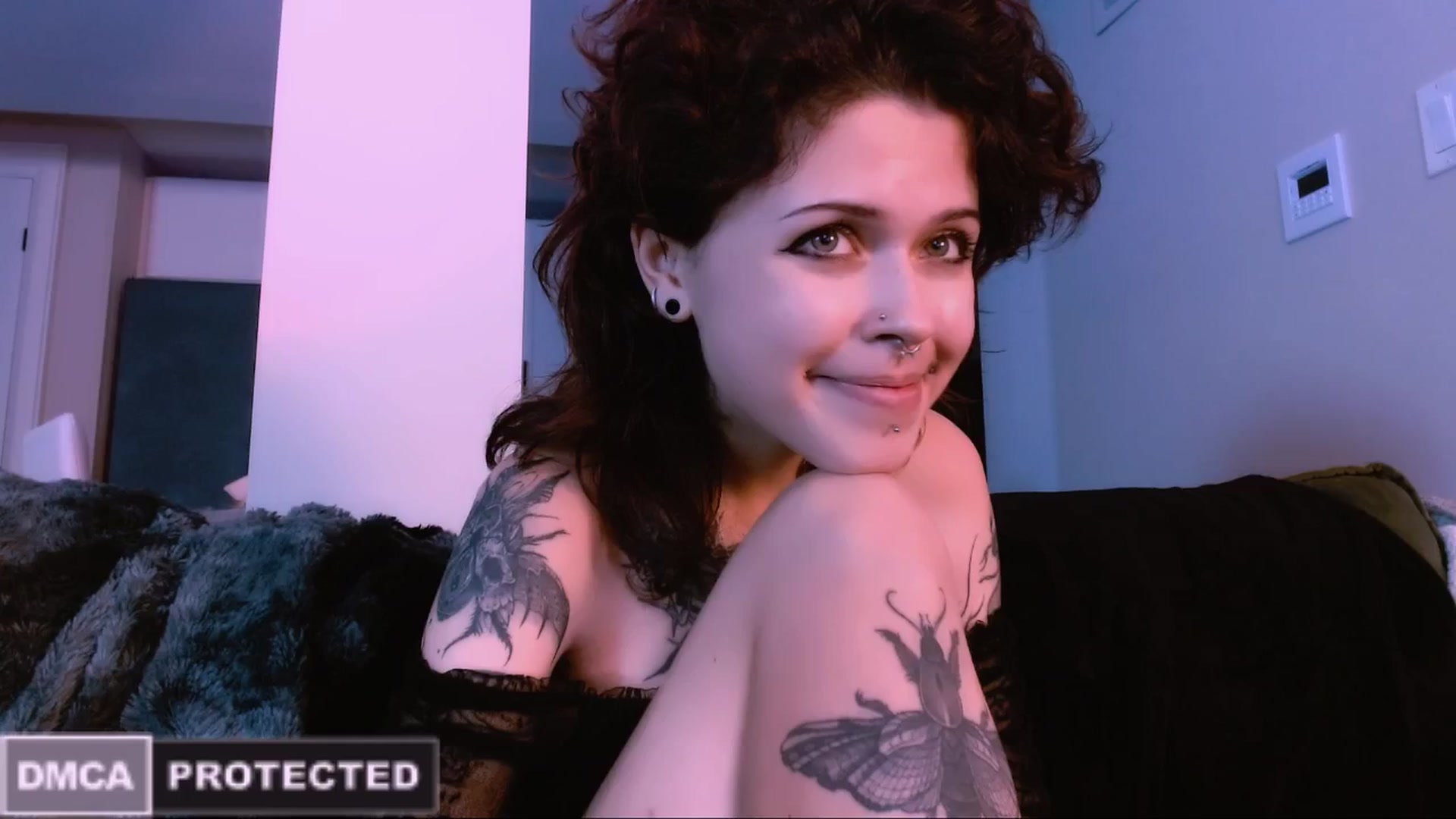 Gallery image thumbnail from CuddleFoxy's myfreecams stream on, 10/26/2025, 09:03 image 20 of 20