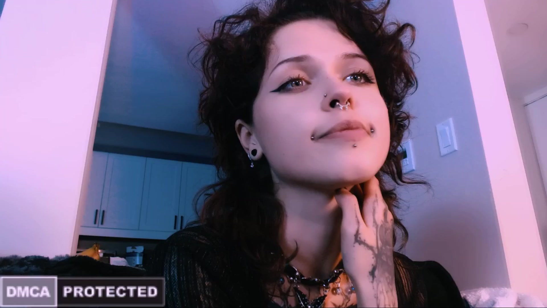Gallery image thumbnail from CuddleFoxy's myfreecams stream on, 10/30/2025, 09:48 image 20 of 20