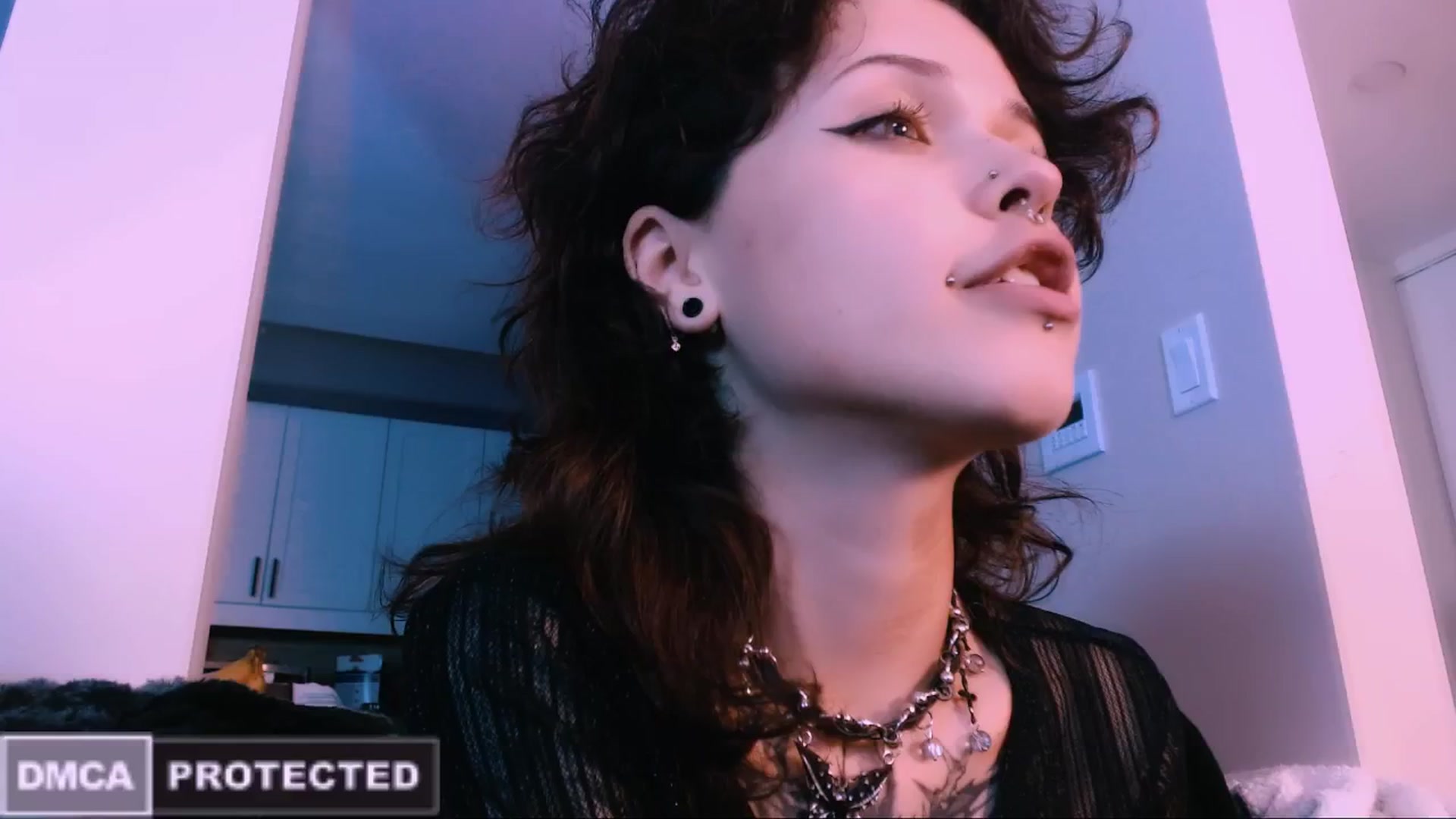 Gallery image thumbnail from CuddleFoxy's myfreecams stream on, 10/30/2025, 09:48 image 10 of 20