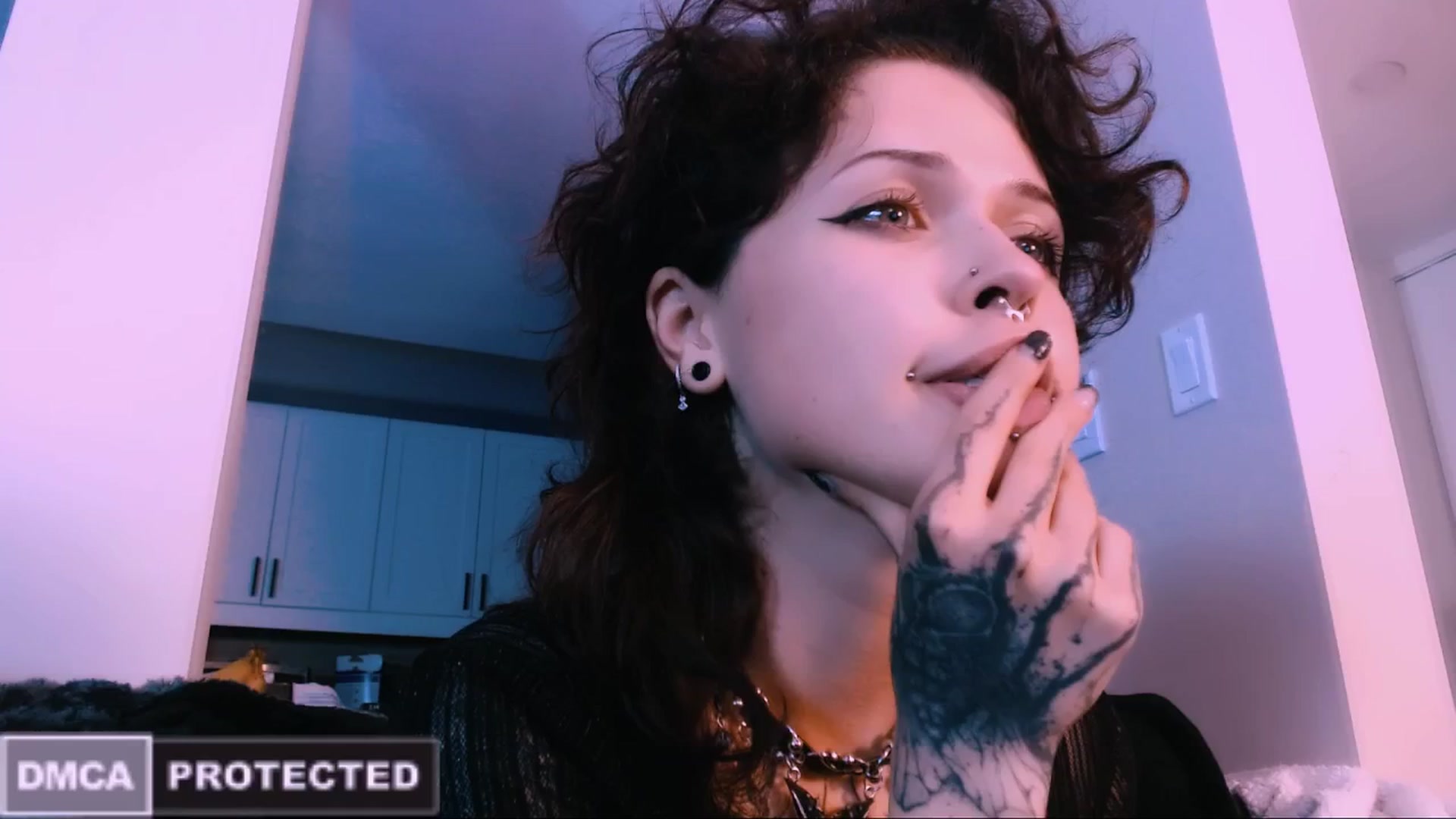 Gallery image thumbnail from CuddleFoxy's myfreecams stream on, 10/30/2025, 09:48 image 18 of 20