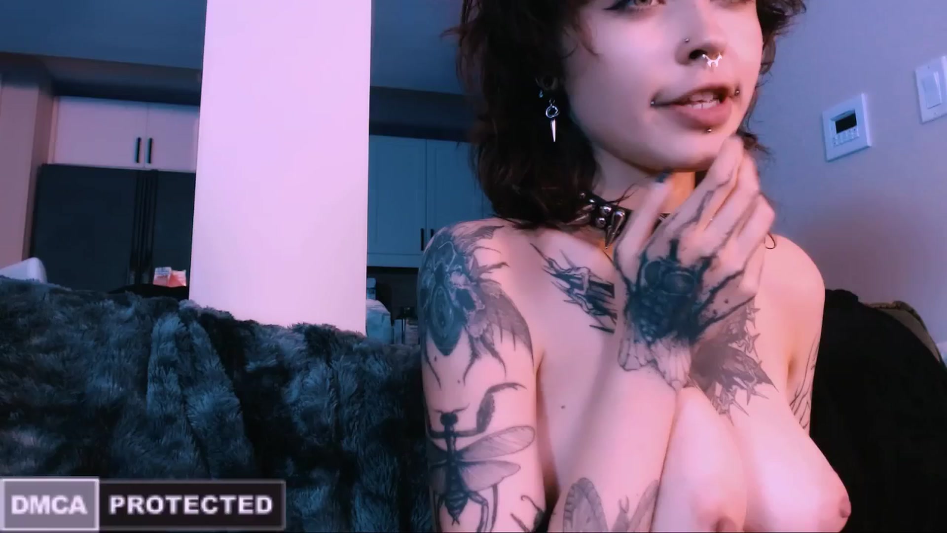 Gallery image thumbnail from CuddleFoxy's myfreecams stream on, 10/31/2025, 09:18 image 16 of 20