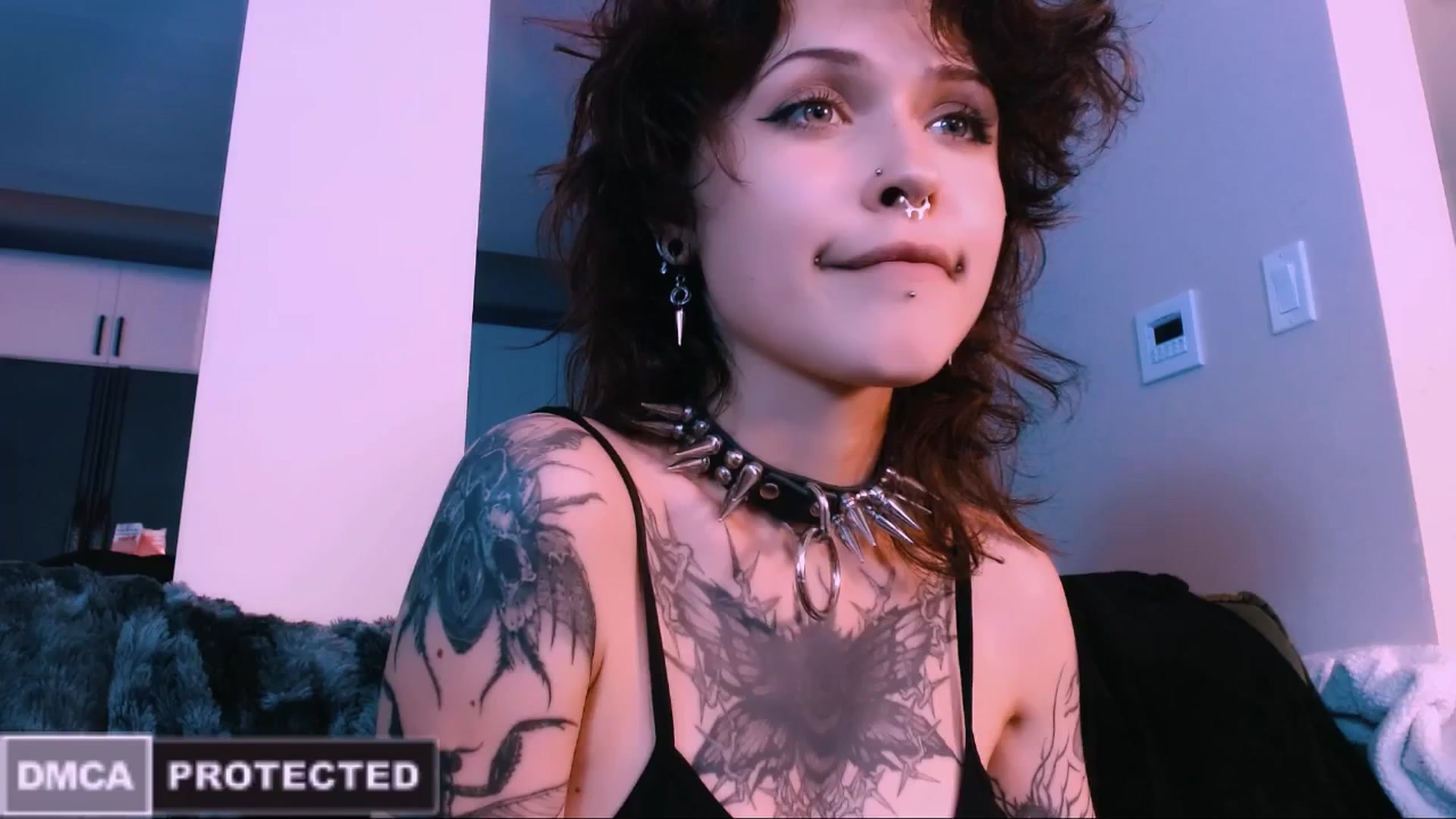 Gallery image thumbnail from CuddleFoxy's myfreecams stream on, 10/31/2025, 09:18 image 17 of 20
