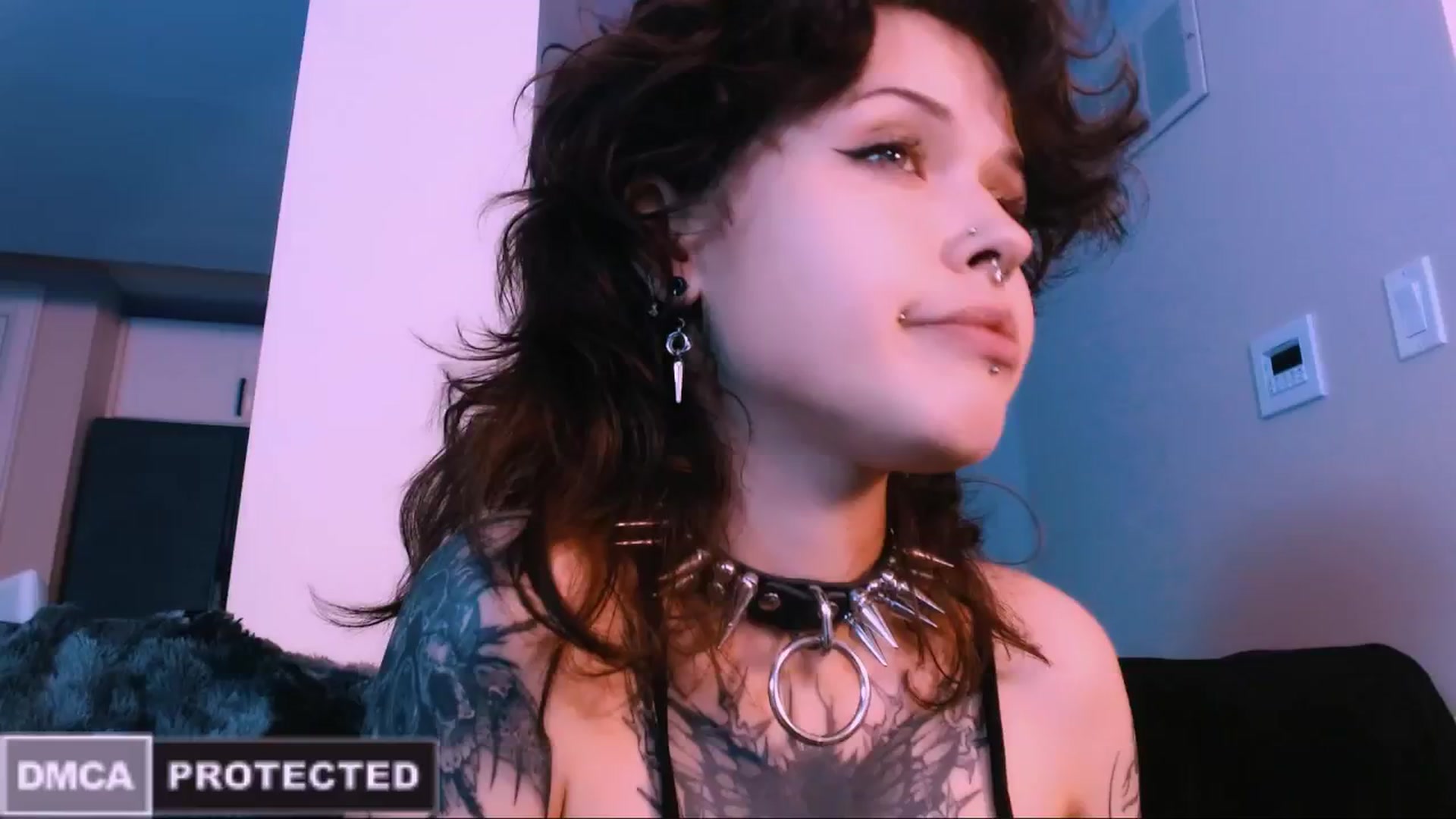 Gallery image thumbnail from CuddleFoxy's myfreecams stream on, 10/31/2025, 09:18 image 4 of 20