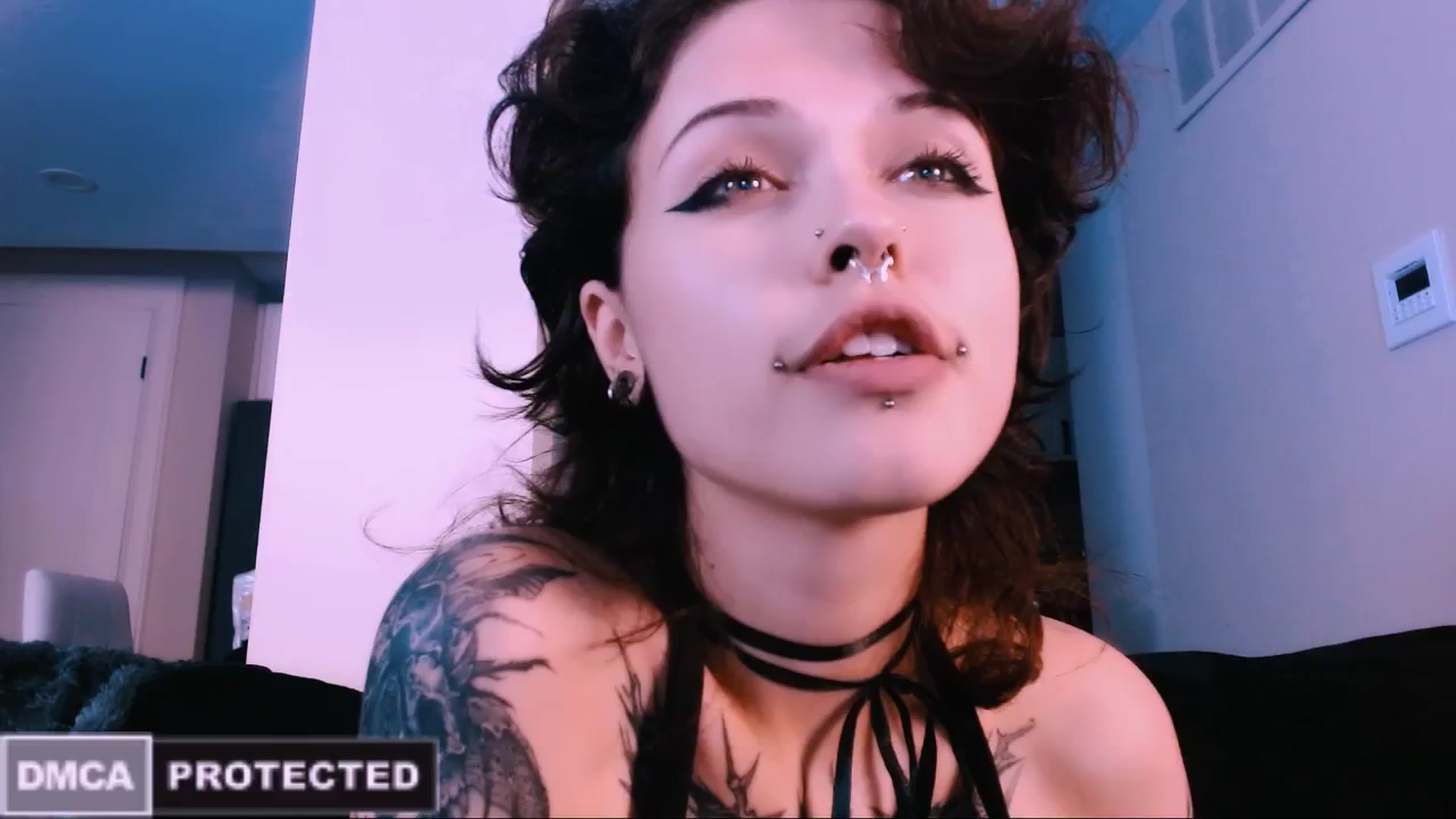 Gallery image thumbnail from CuddleFoxy's myfreecams stream on, 11/07/2025, 08:49 image 6 of 20