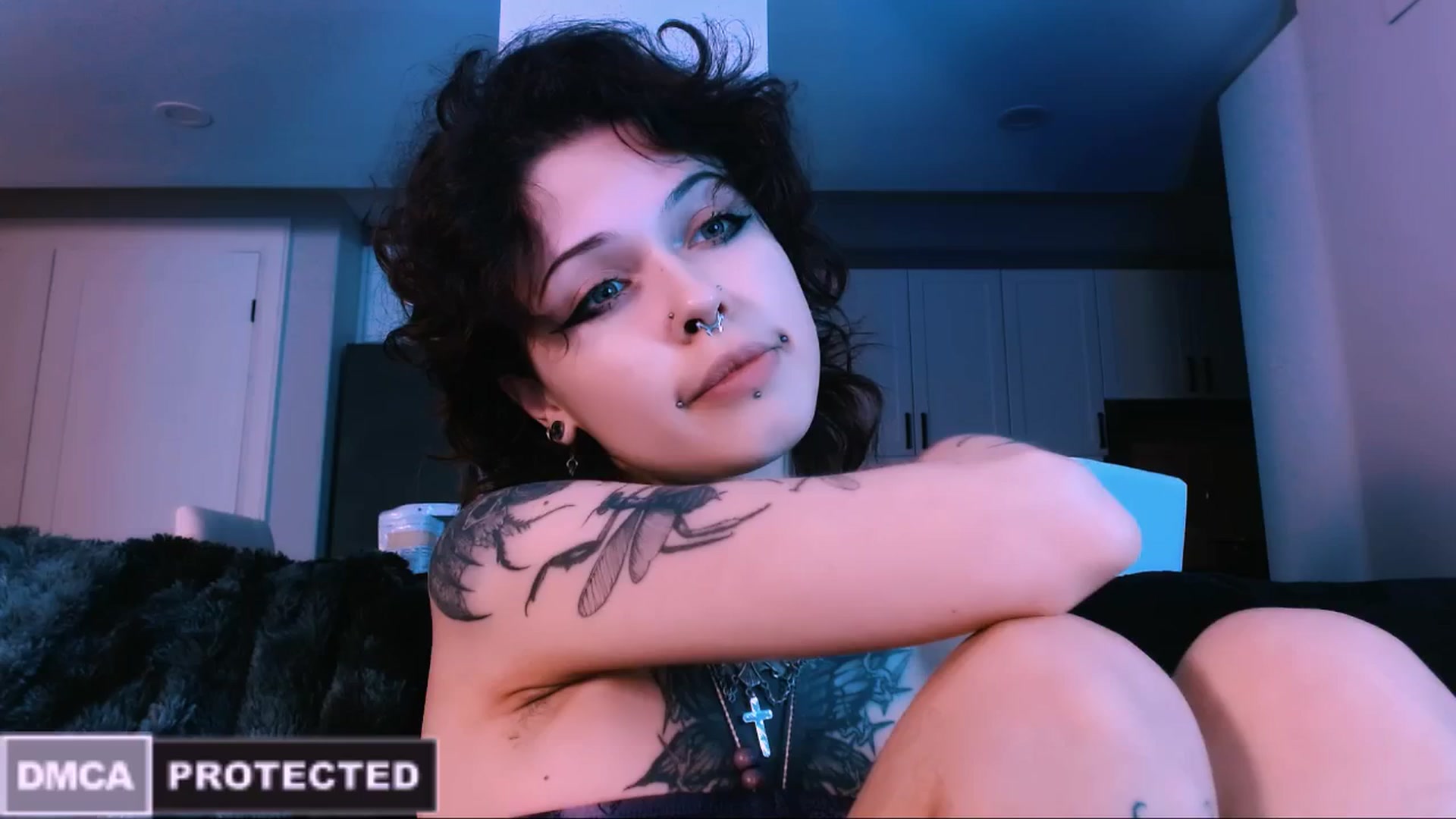 Gallery image thumbnail from CuddleFoxy's myfreecams stream on, 11/10/2025, 07:25 image 20 of 20