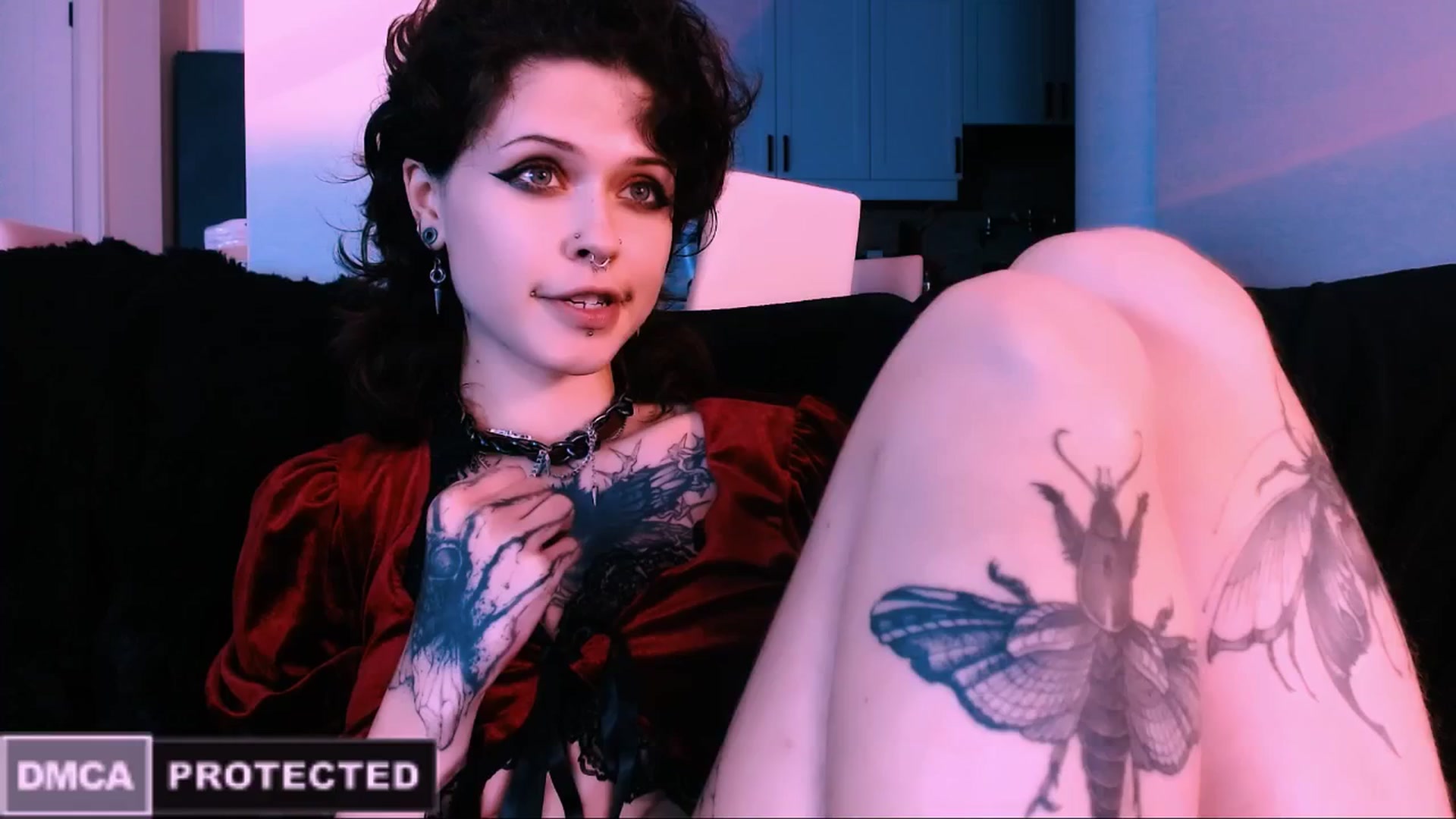 Gallery image thumbnail from CuddleFoxy's myfreecams stream on, 11/12/2025, 08:45 image 6 of 20