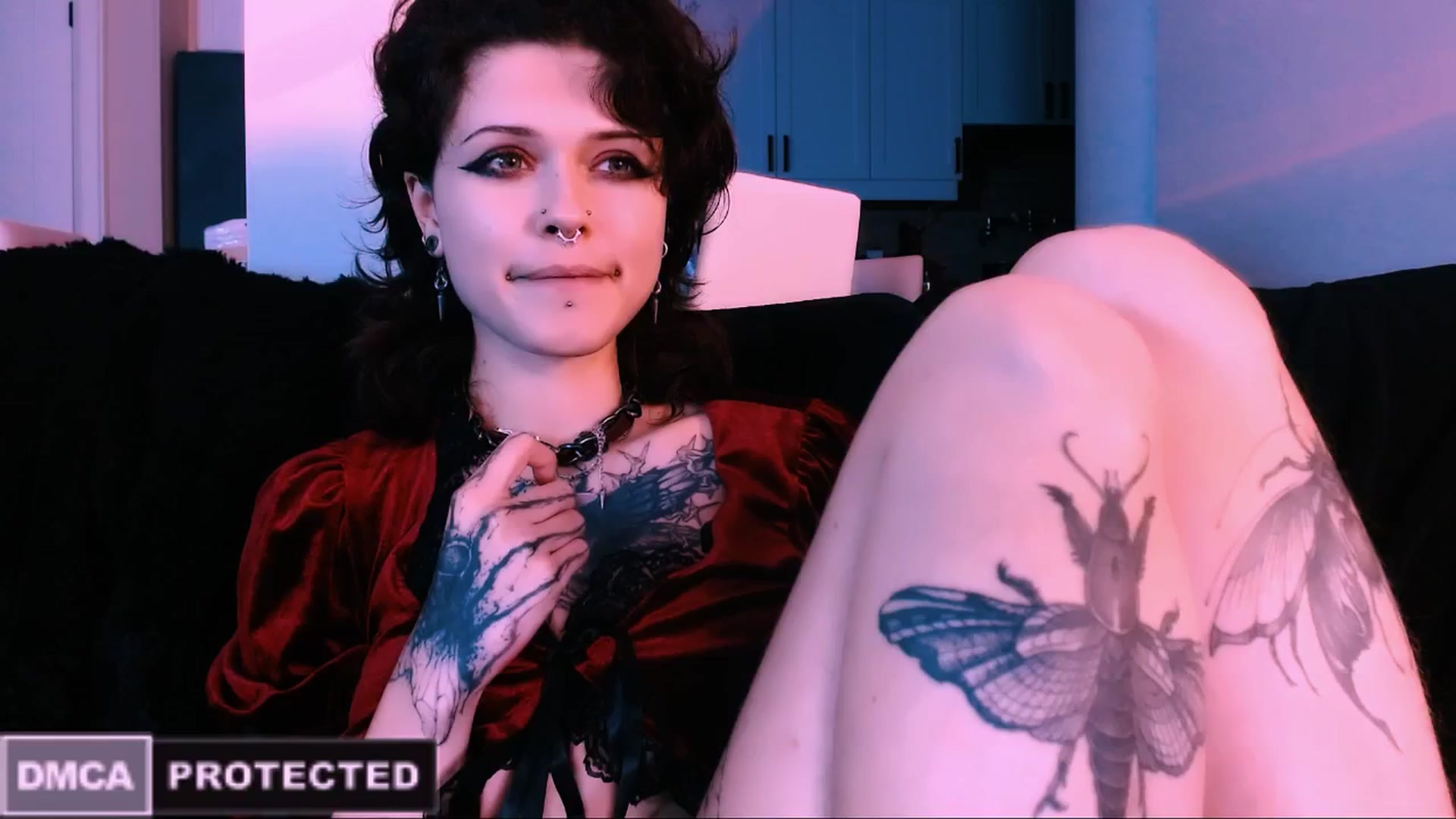 Gallery image thumbnail from CuddleFoxy's myfreecams stream on, 11/12/2025, 08:45 image 5 of 20