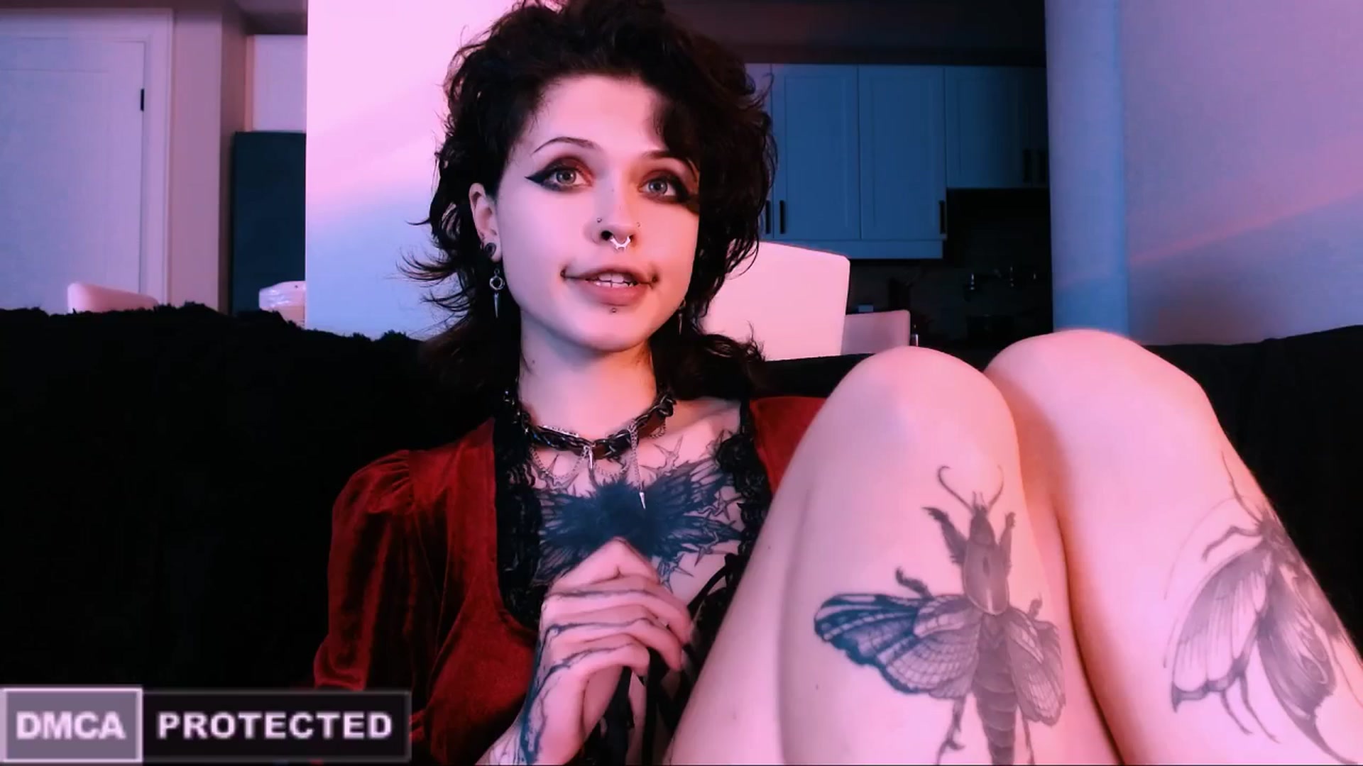 Gallery image thumbnail from CuddleFoxy's myfreecams stream on, 11/12/2025, 09:53 image 16 of 20