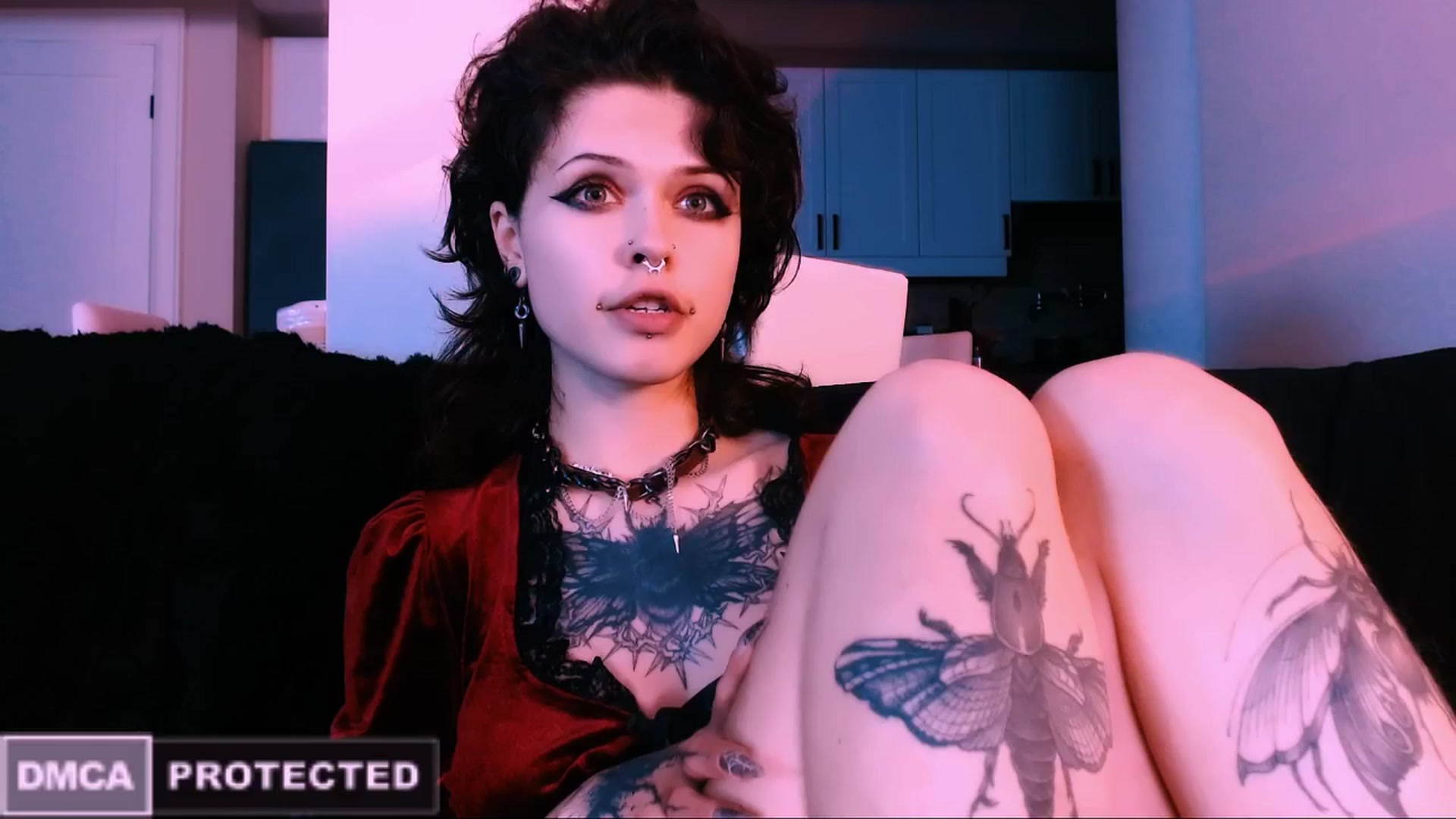 Gallery image thumbnail from CuddleFoxy's myfreecams stream on, 11/12/2025, 09:53 image 19 of 20