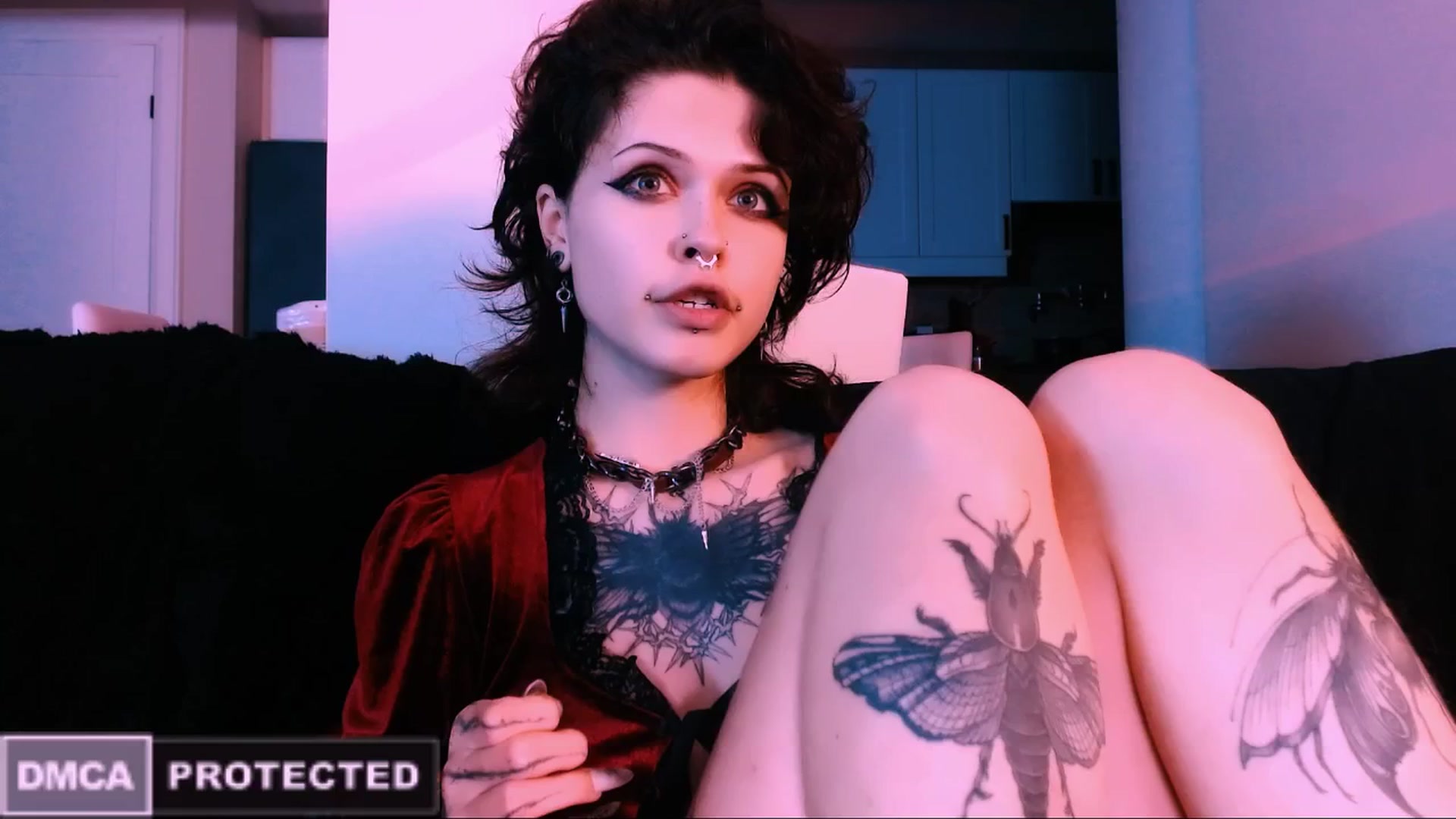 Gallery image thumbnail from CuddleFoxy's myfreecams stream on, 11/12/2025, 09:53 image 17 of 20
