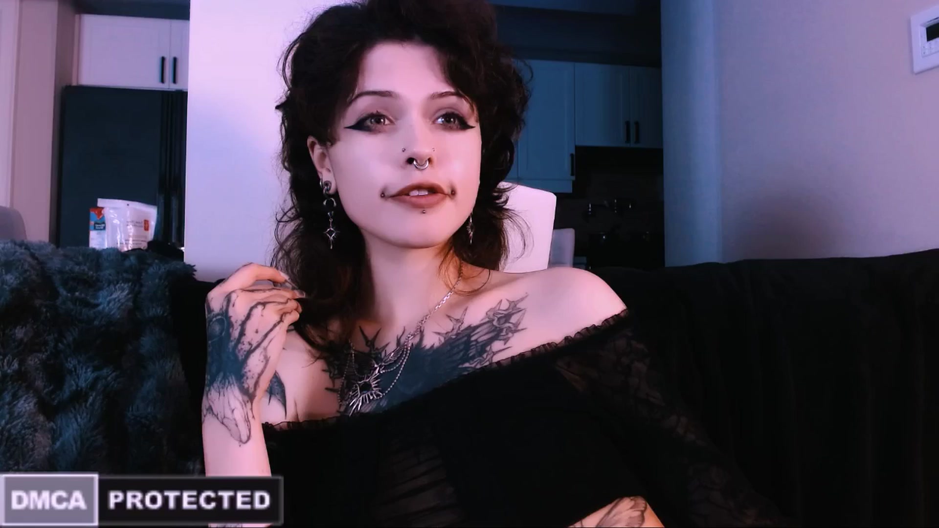 Gallery image thumbnail from CuddleFoxy's myfreecams stream on, 11/20/2025, 09:15 image 19 of 20