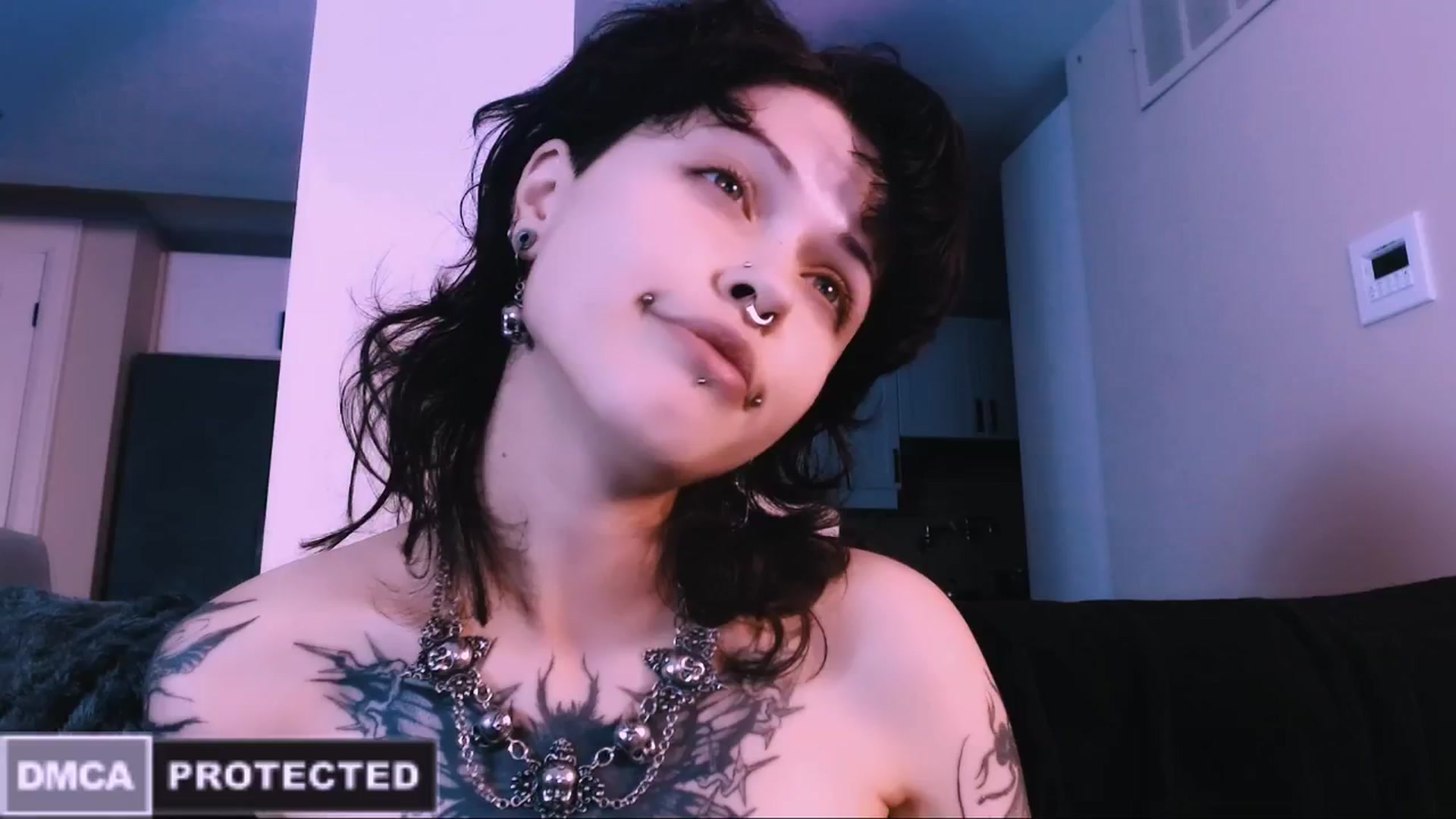 Gallery image thumbnail from CuddleFoxy's myfreecams stream on, 11/26/2025, 08:05 image 16 of 20