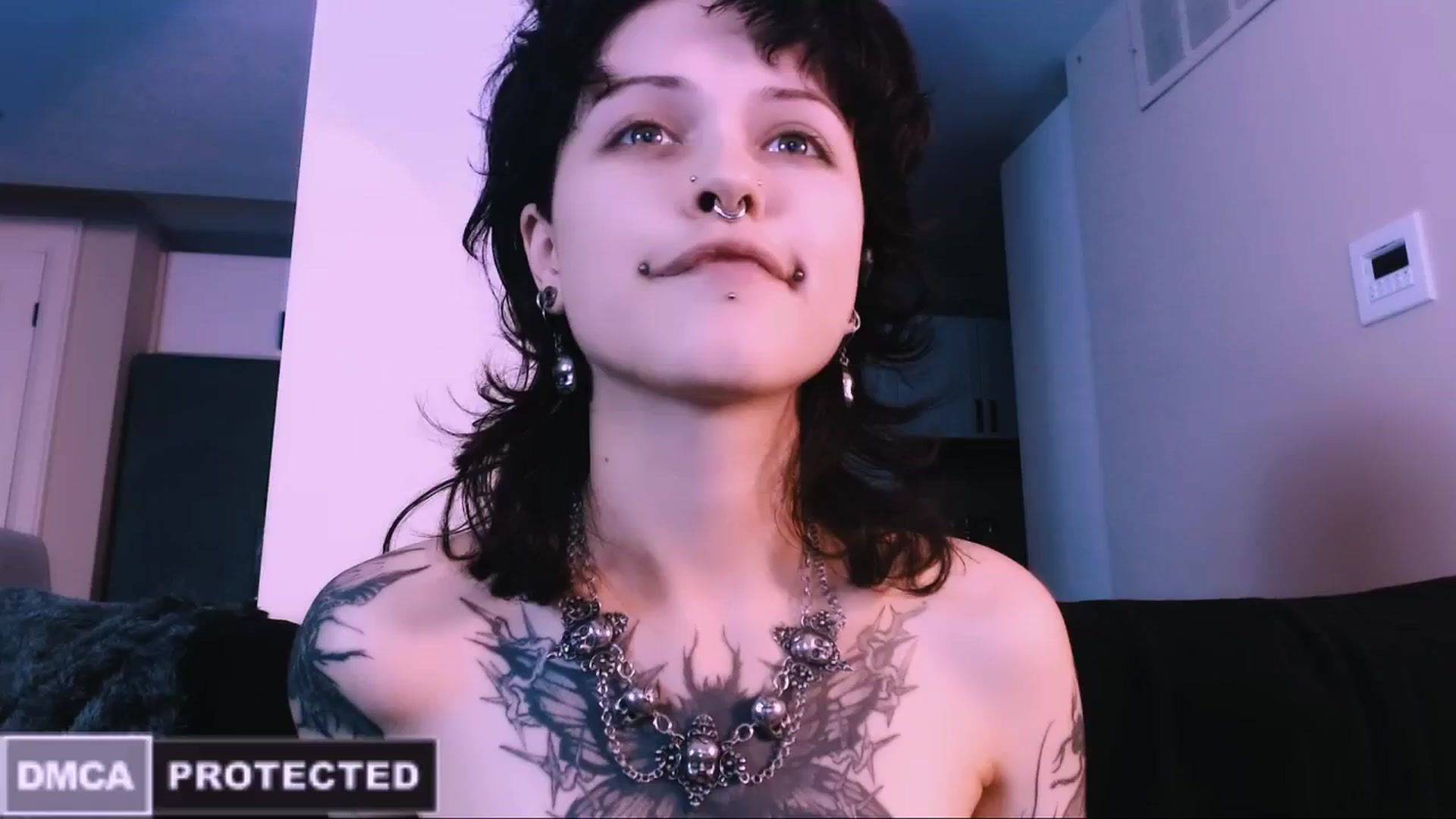 Gallery image thumbnail from CuddleFoxy's myfreecams stream on, 11/26/2025, 08:05 image 10 of 20