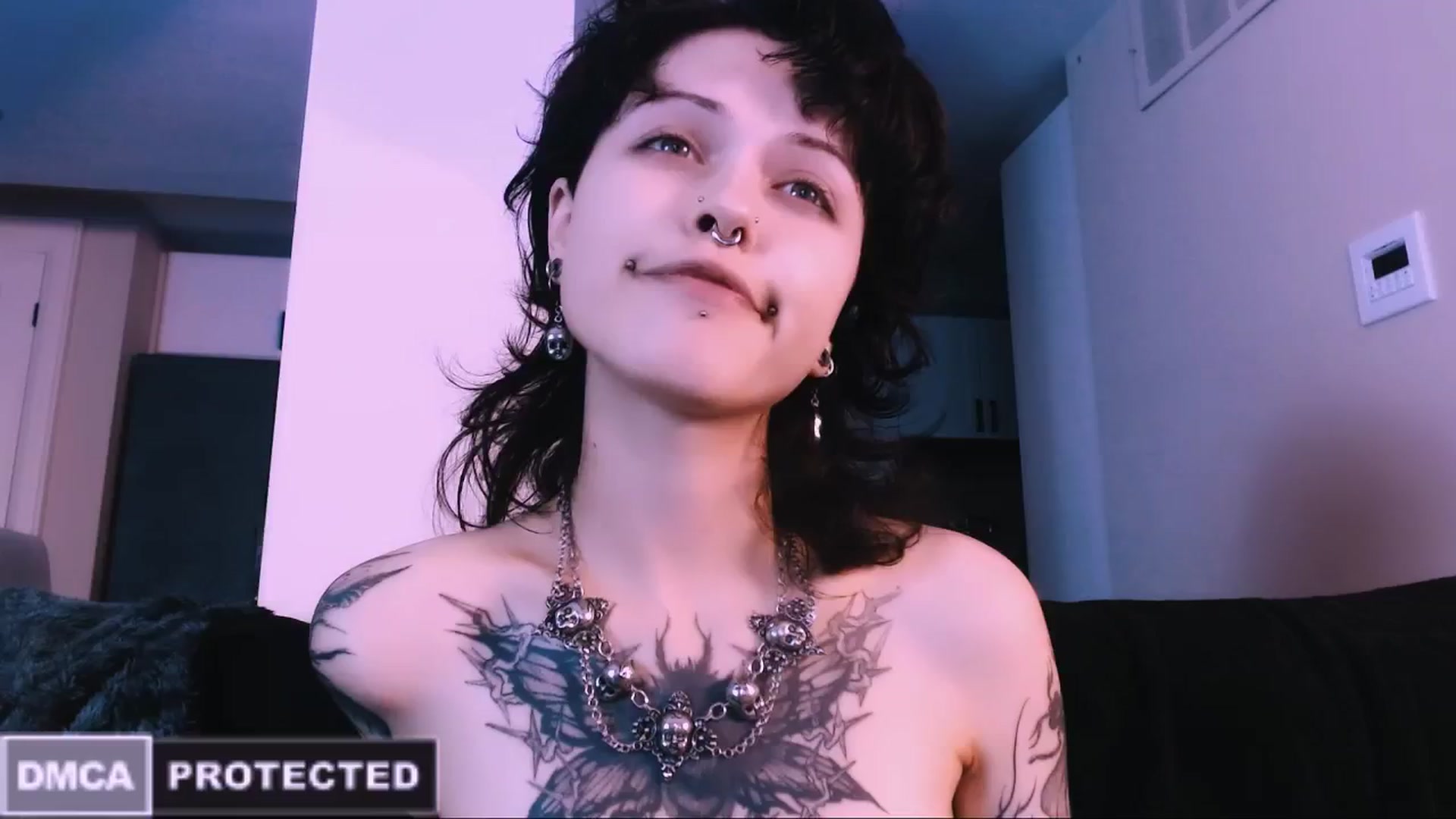 Gallery image thumbnail from CuddleFoxy's myfreecams stream on, 11/26/2025, 08:05 image 6 of 20