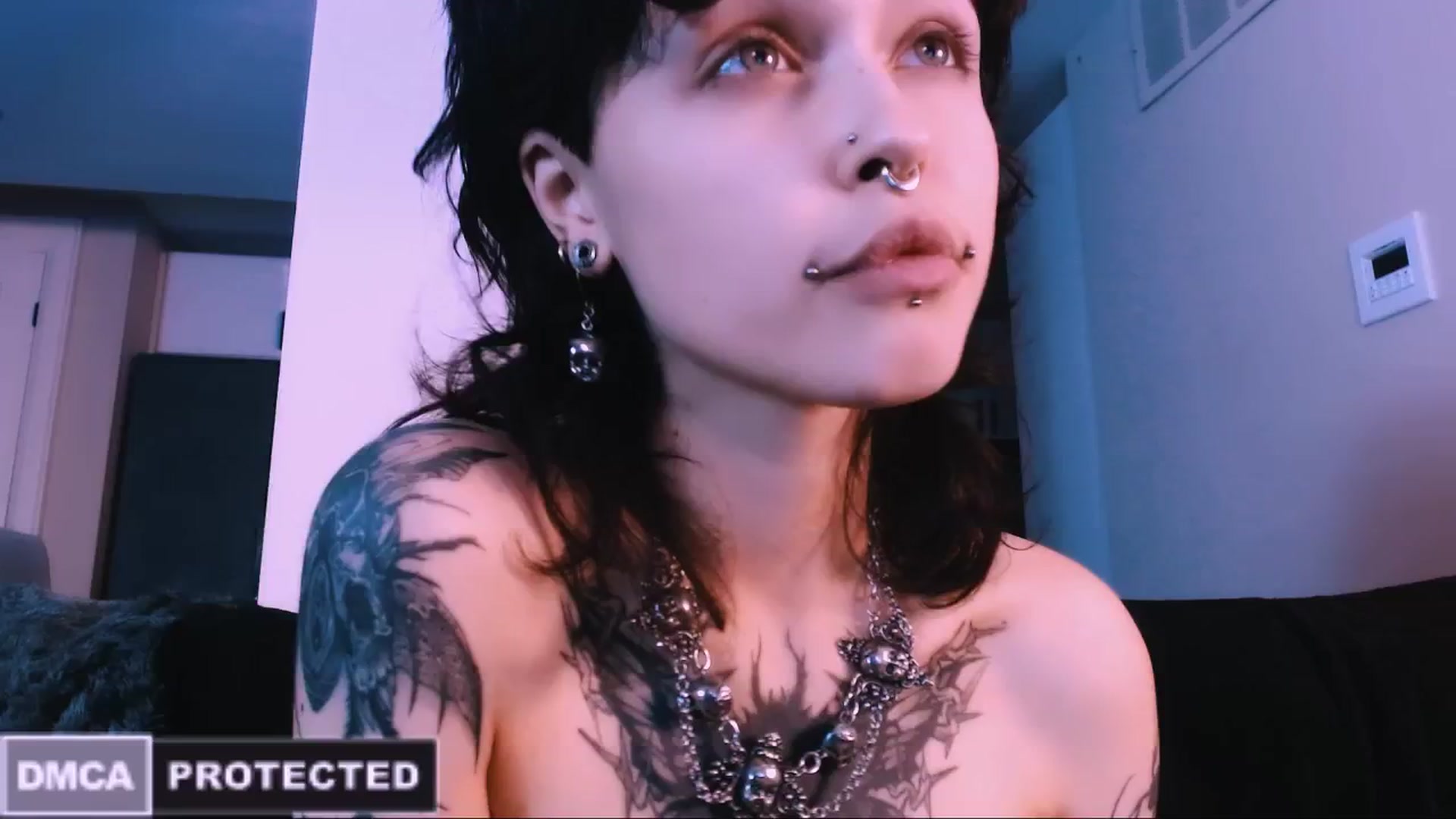Gallery image thumbnail from CuddleFoxy's myfreecams stream on, 11/26/2025, 08:05 image 14 of 20