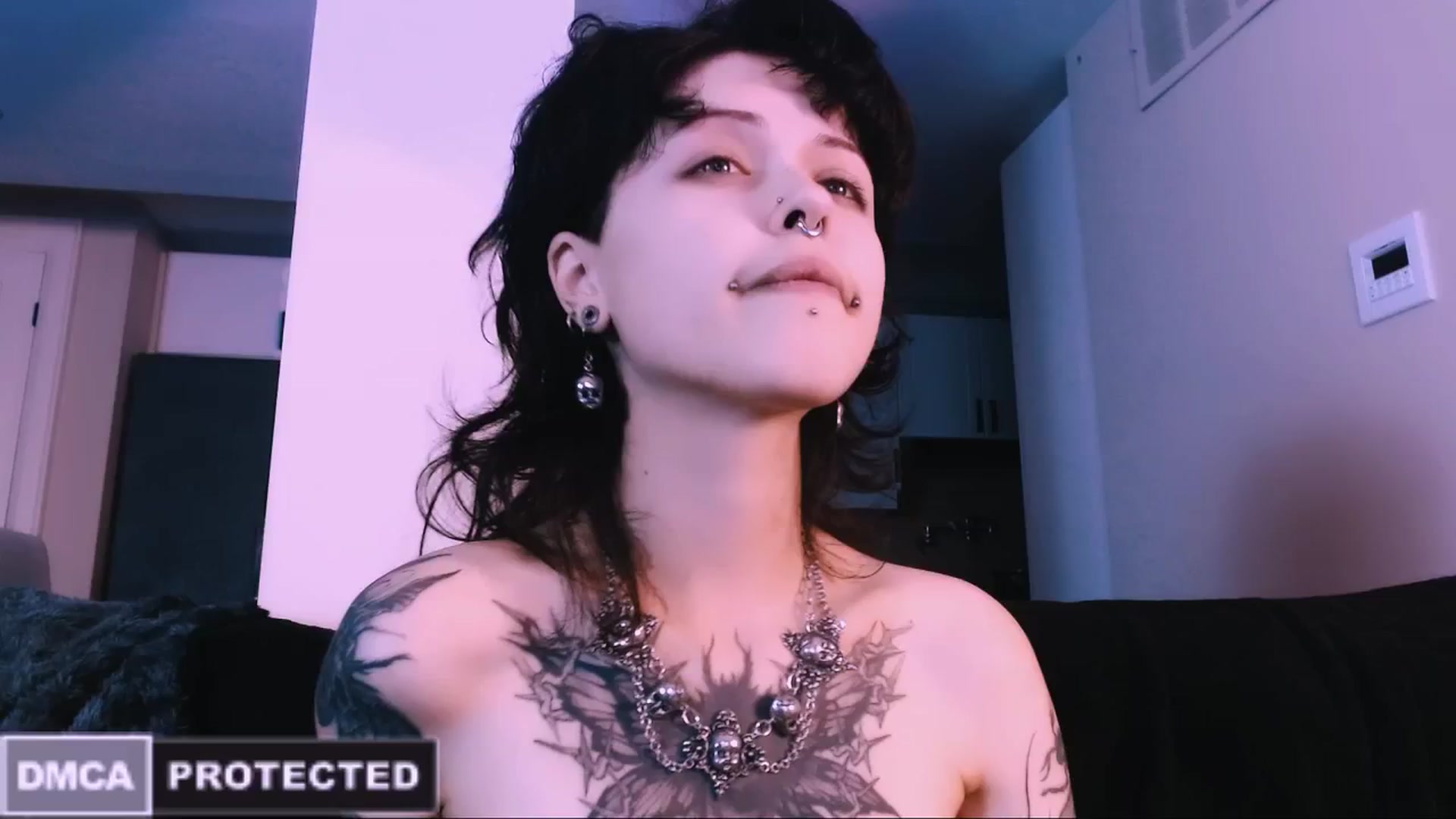 Gallery image thumbnail from CuddleFoxy's myfreecams stream on, 11/26/2025, 08:05 image 18 of 20