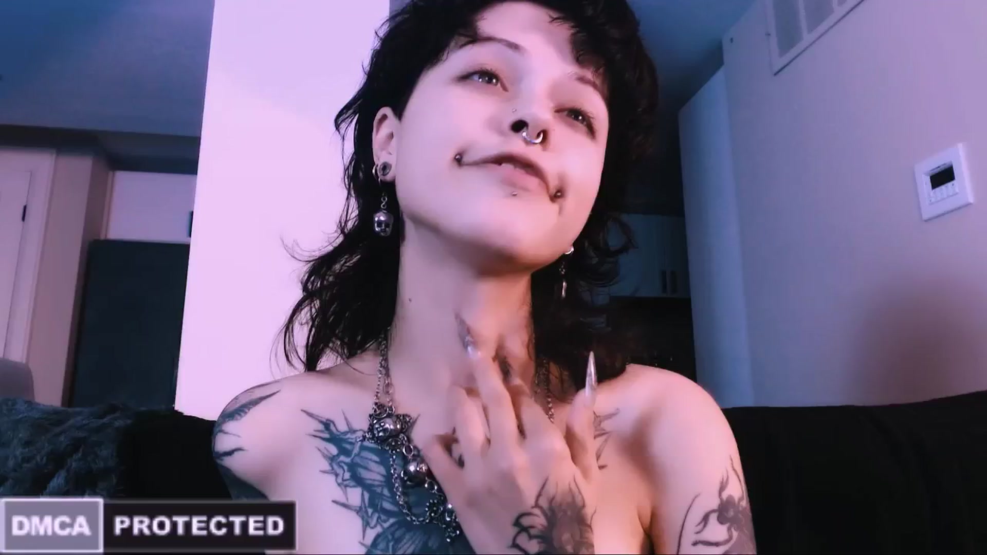 Gallery image thumbnail from CuddleFoxy's myfreecams stream on, 11/26/2025, 08:05 image 7 of 20