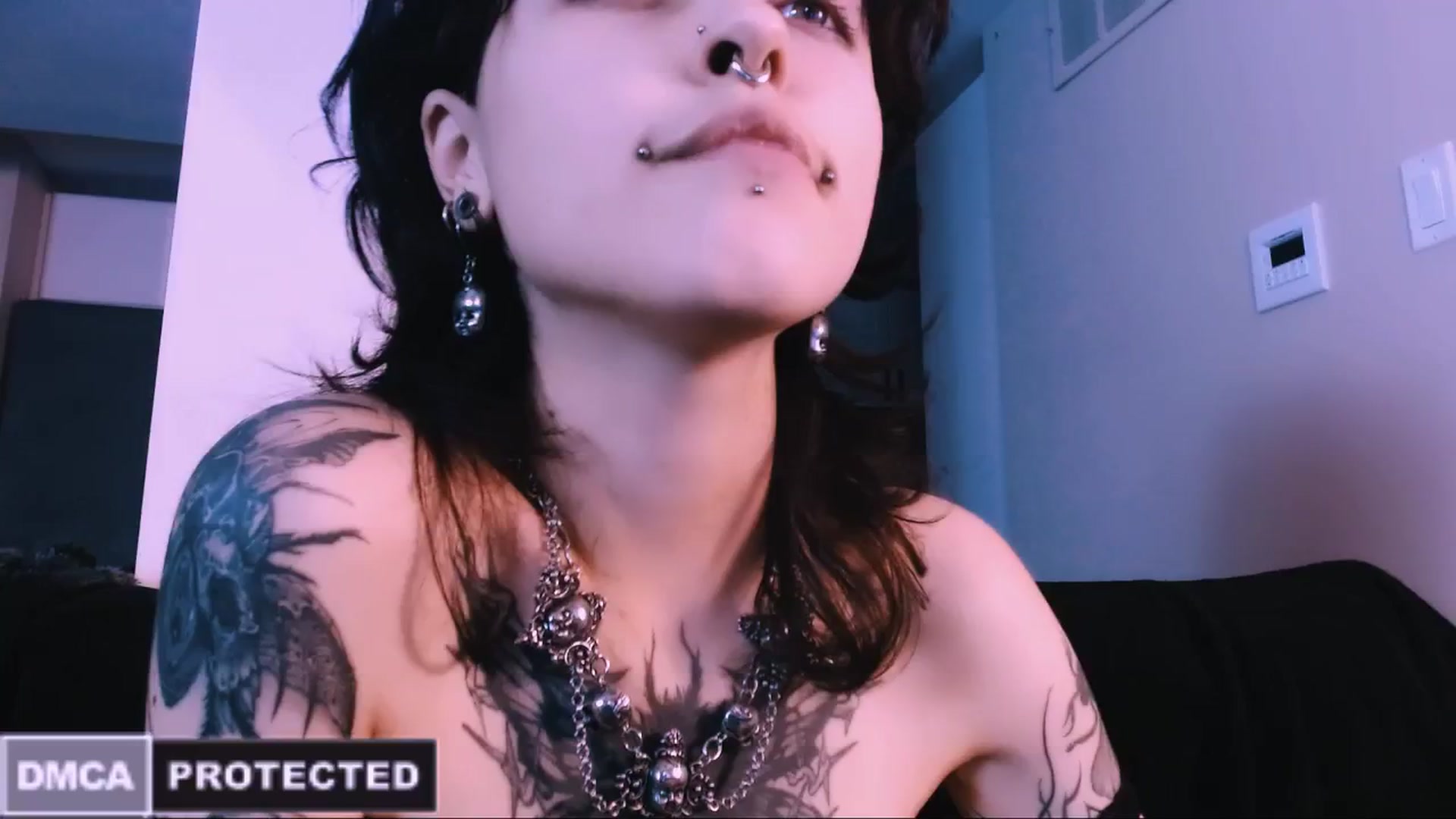 Gallery image thumbnail from CuddleFoxy's myfreecams stream on, 11/26/2025, 08:59 image 3 of 20