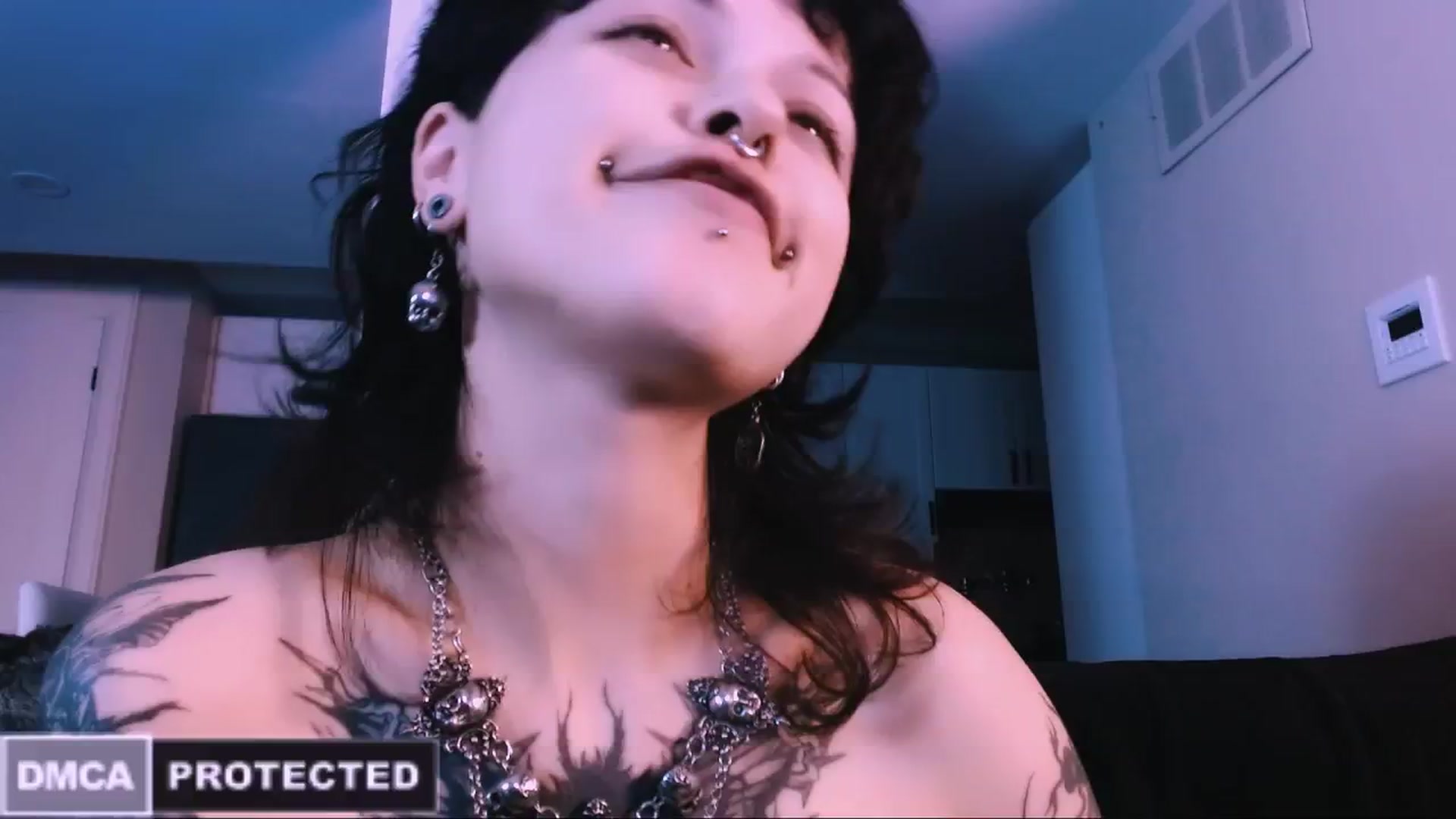 Gallery image thumbnail from CuddleFoxy's myfreecams stream on, 11/26/2025, 08:59 image 7 of 20