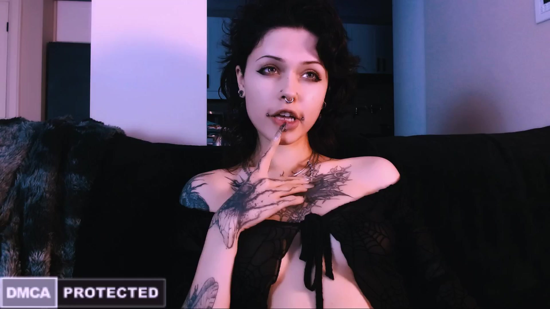 Gallery image thumbnail from CuddleFoxy's myfreecams stream on, 11/30/2025, 09:45 image 20 of 20