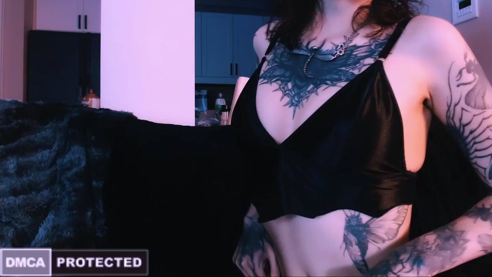Gallery image thumbnail from CuddleFoxy's myfreecams stream on, 12/01/2025, 06:53 image 11 of 20