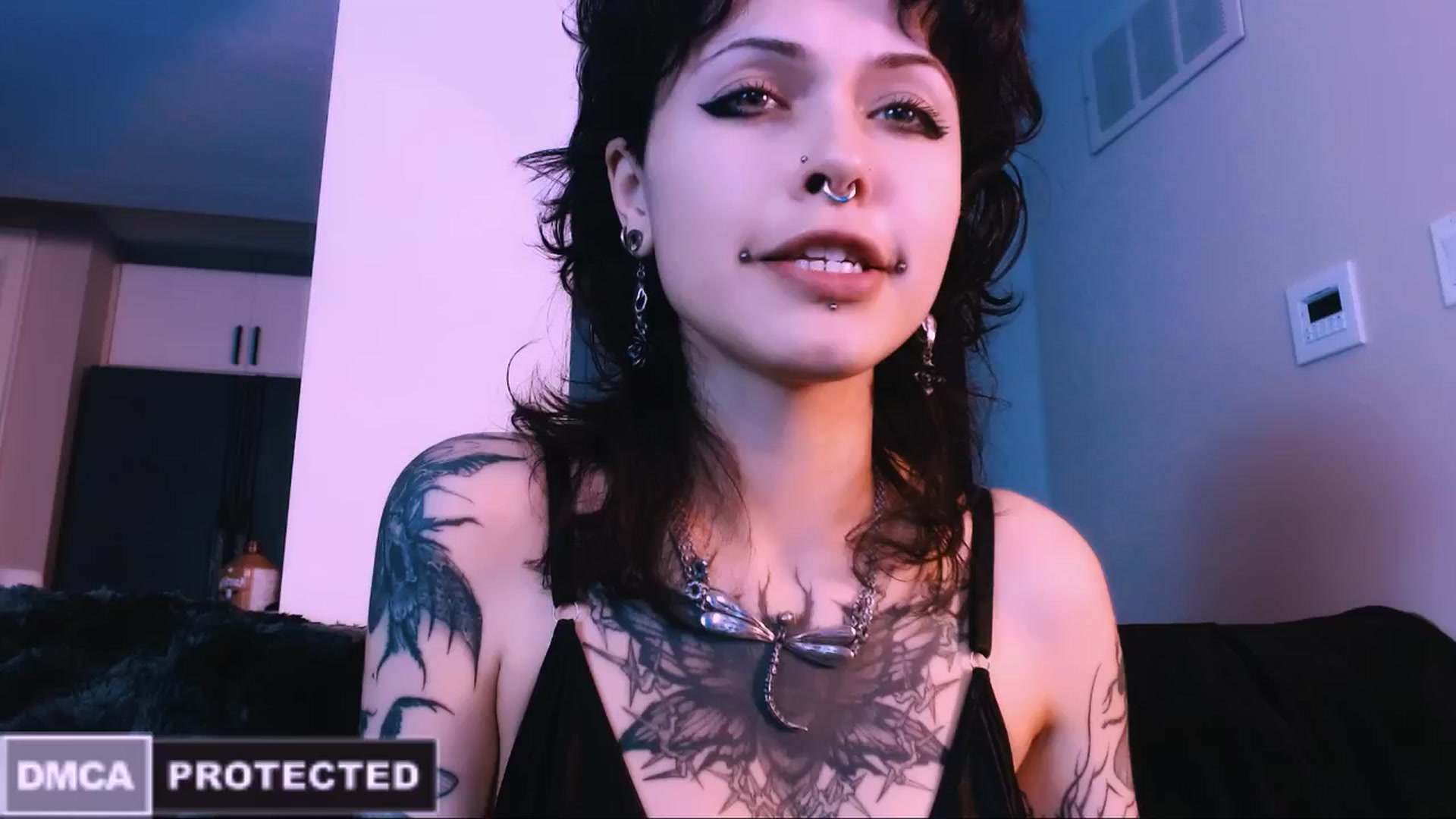 Gallery image thumbnail from CuddleFoxy's myfreecams stream on, 12/01/2025, 06:53 image 5 of 20