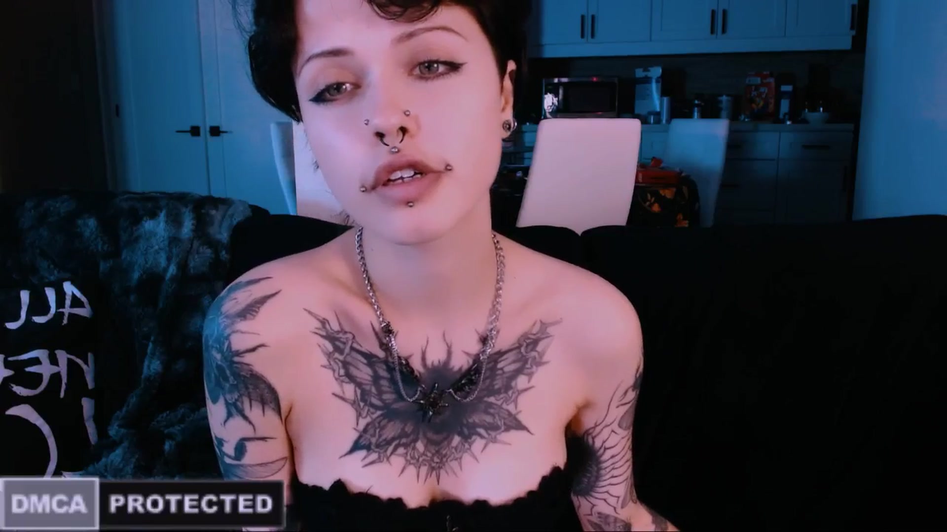 Gallery image thumbnail from CuddleFoxy's myfreecams stream on, 12/22/2025, 07:51 image 7 of 20