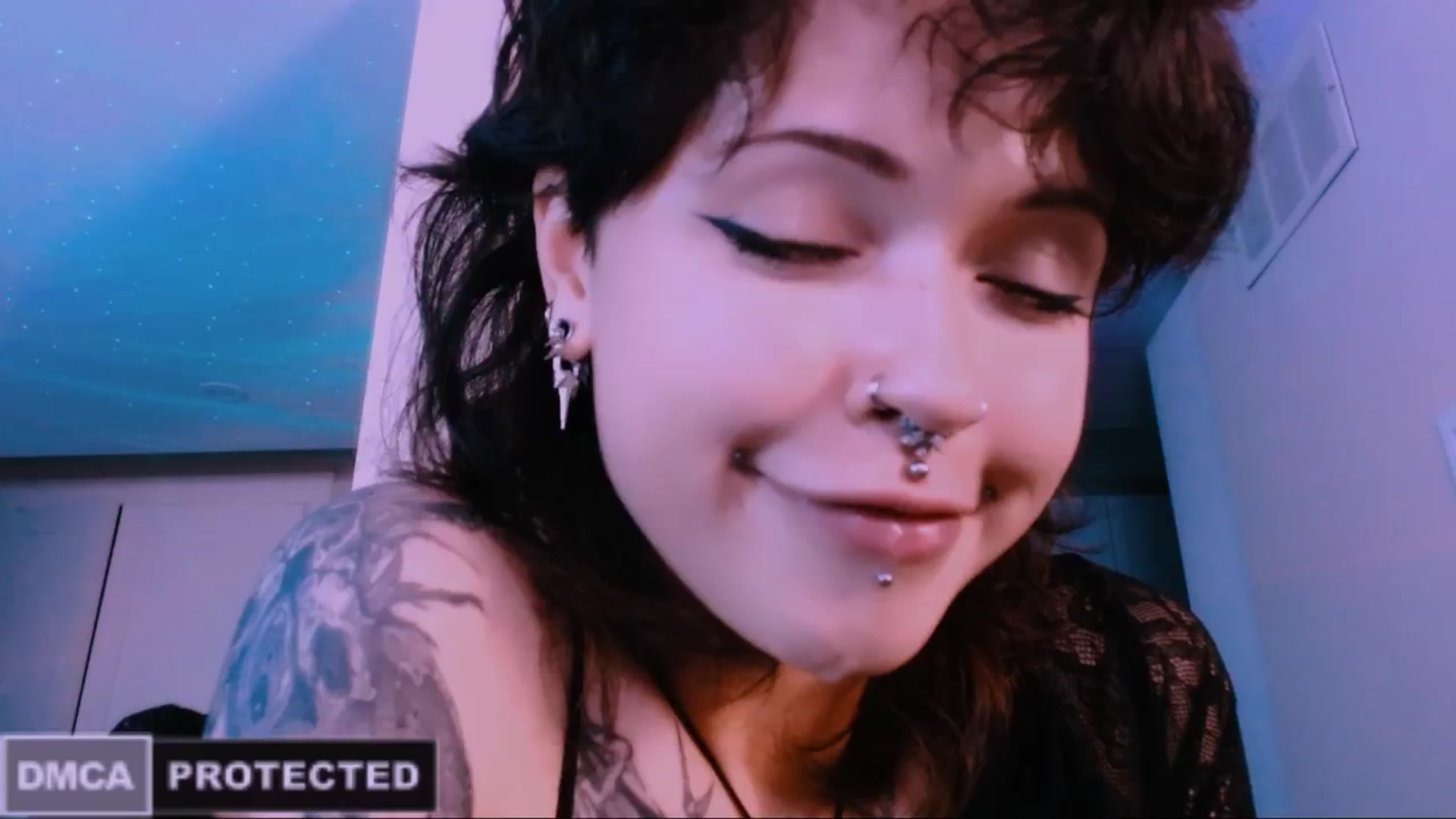 Gallery image thumbnail from CuddleFoxy's myfreecams stream on, 01/13/2026, 09:01 image 7 of 20