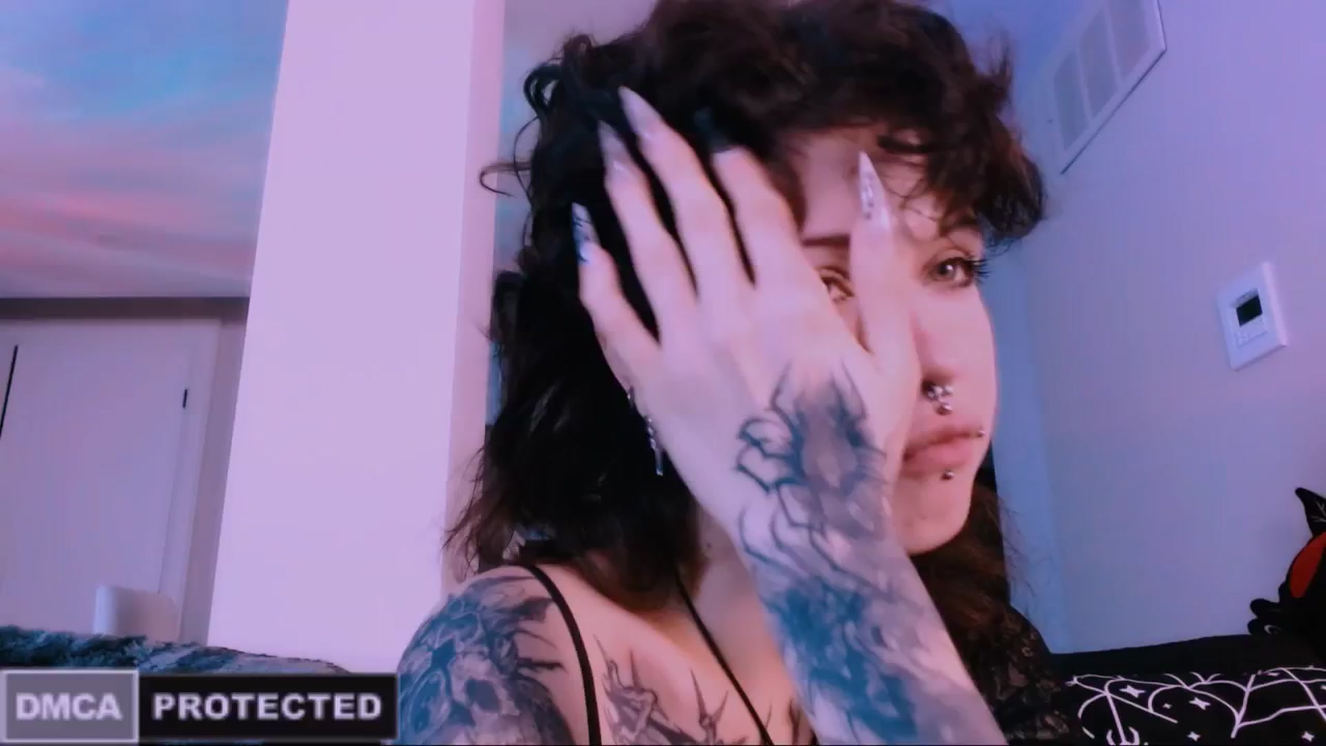 Gallery image thumbnail from CuddleFoxy's myfreecams stream on, 01/13/2026, 09:01 image 17 of 20