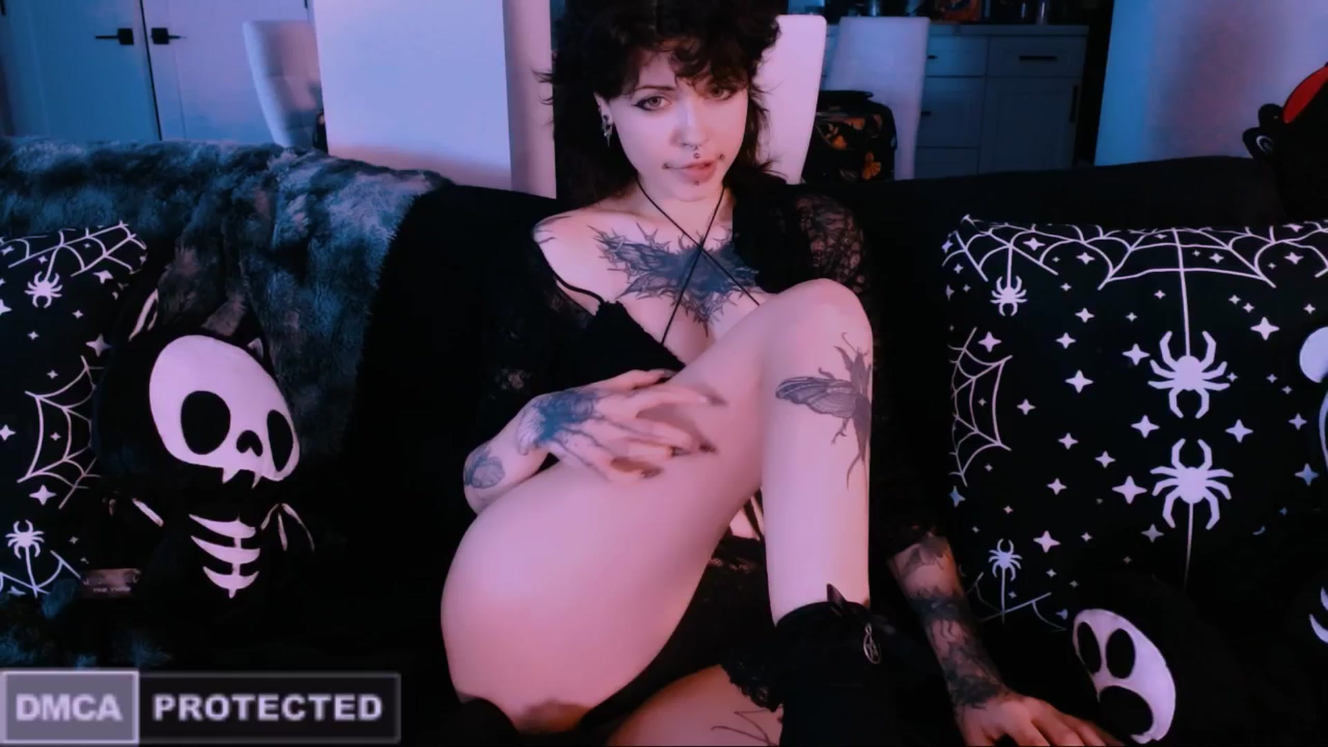 Gallery image thumbnail from CuddleFoxy's myfreecams stream on, 01/13/2026, 09:01 image 15 of 20