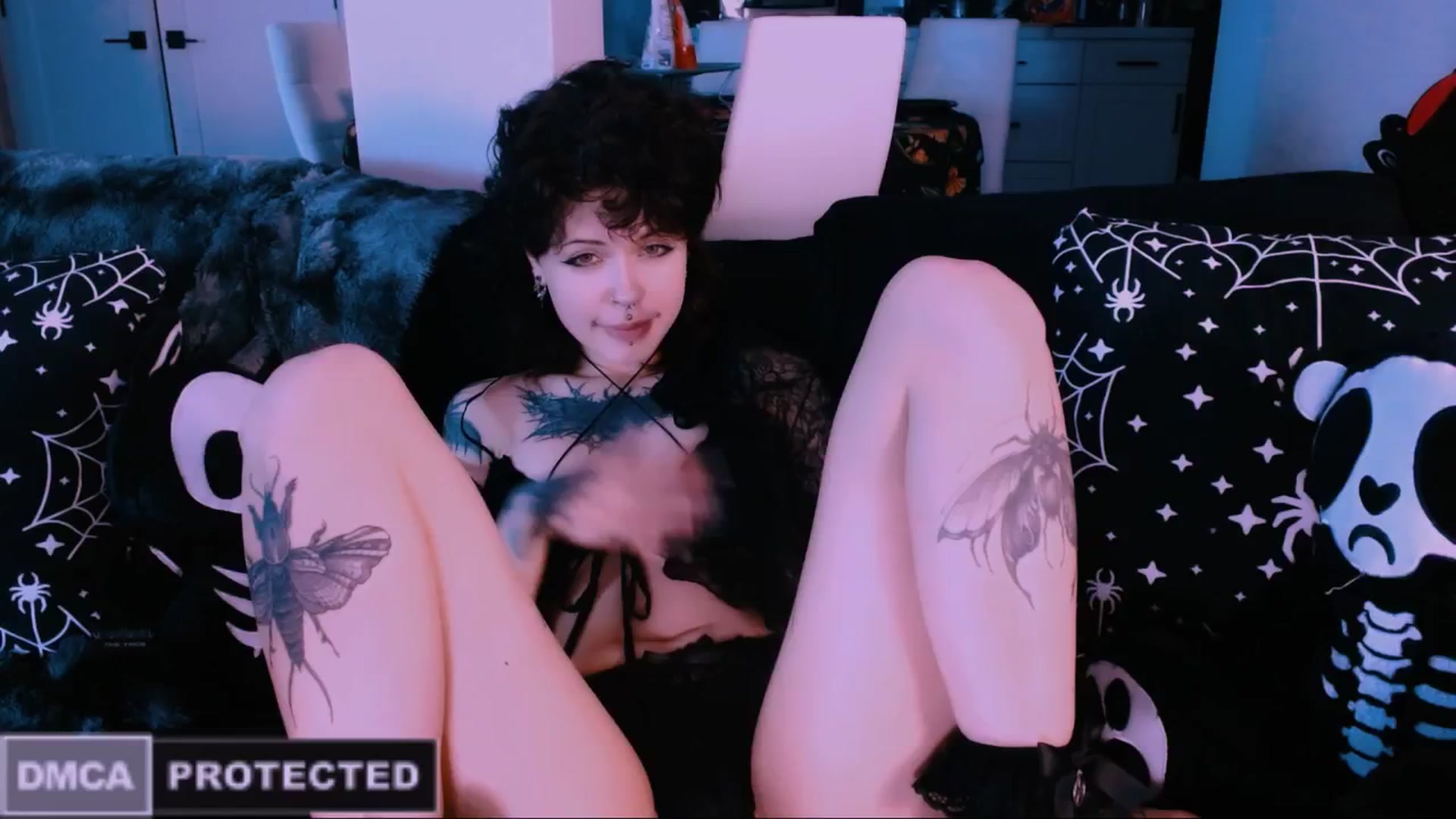 Gallery image thumbnail from CuddleFoxy's myfreecams stream on, 01/13/2026, 09:01 image 13 of 20