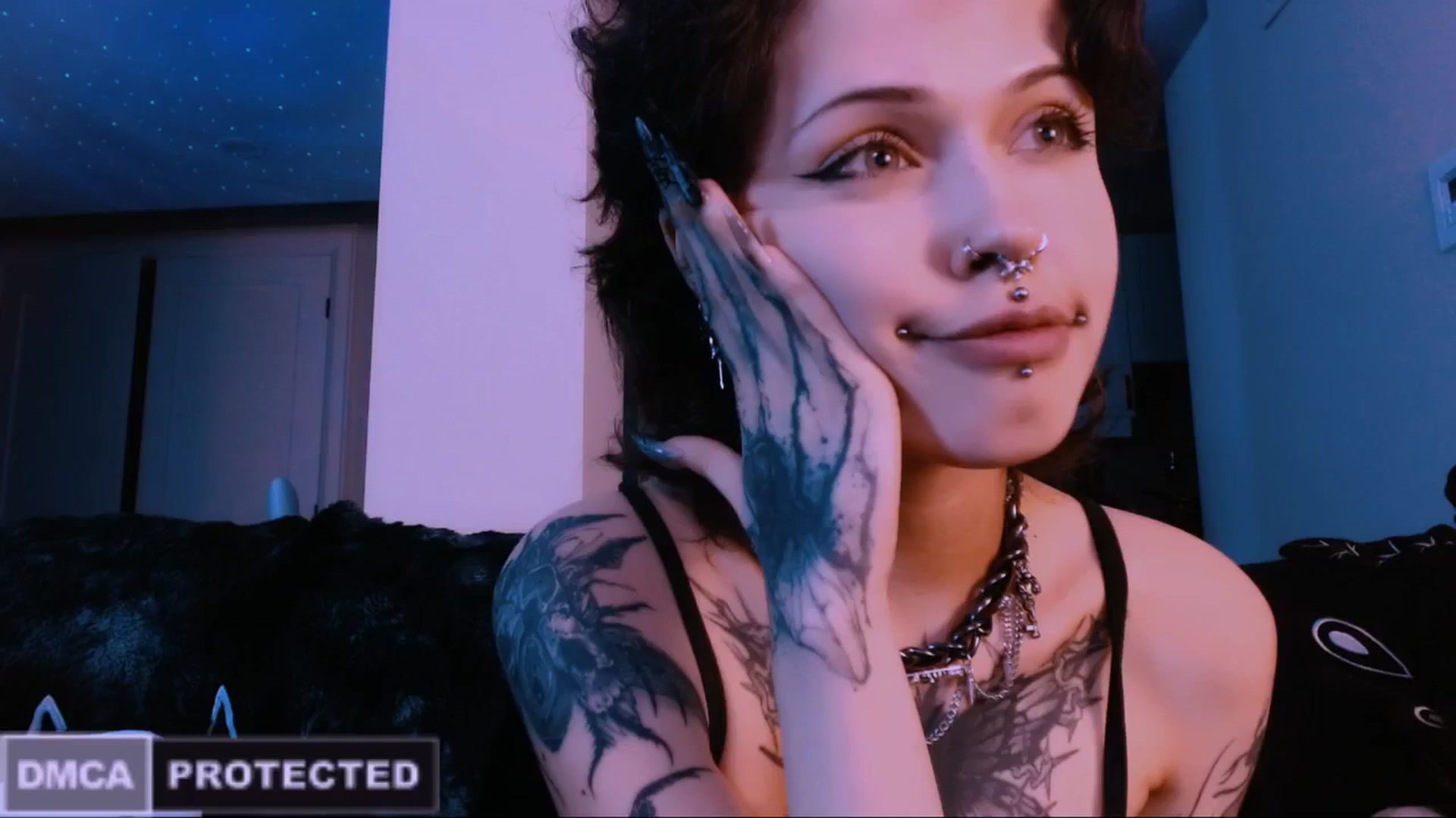 Gallery image thumbnail from CuddleFoxy's myfreecams stream on, 01/26/2026, 08:49 image 1 of 20