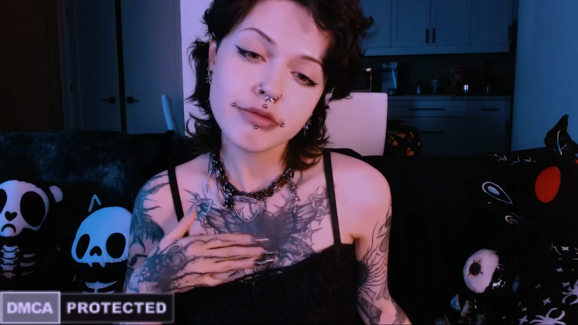Gallery image thumbnail from CuddleFoxy's myfreecams stream on, 01/26/2026, 10:13 image 6 of 20