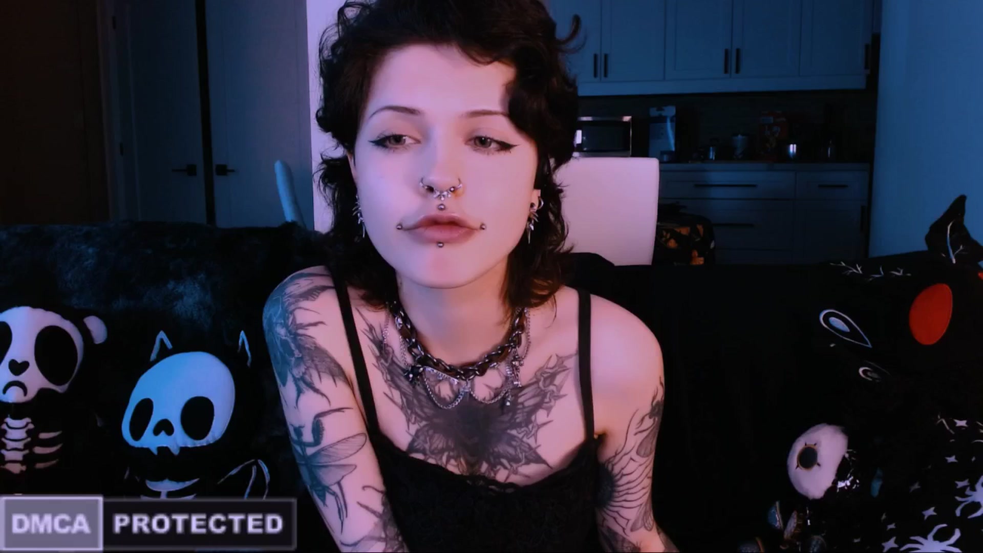 Gallery image thumbnail from CuddleFoxy's myfreecams stream on, 01/26/2026, 10:13 image 7 of 20