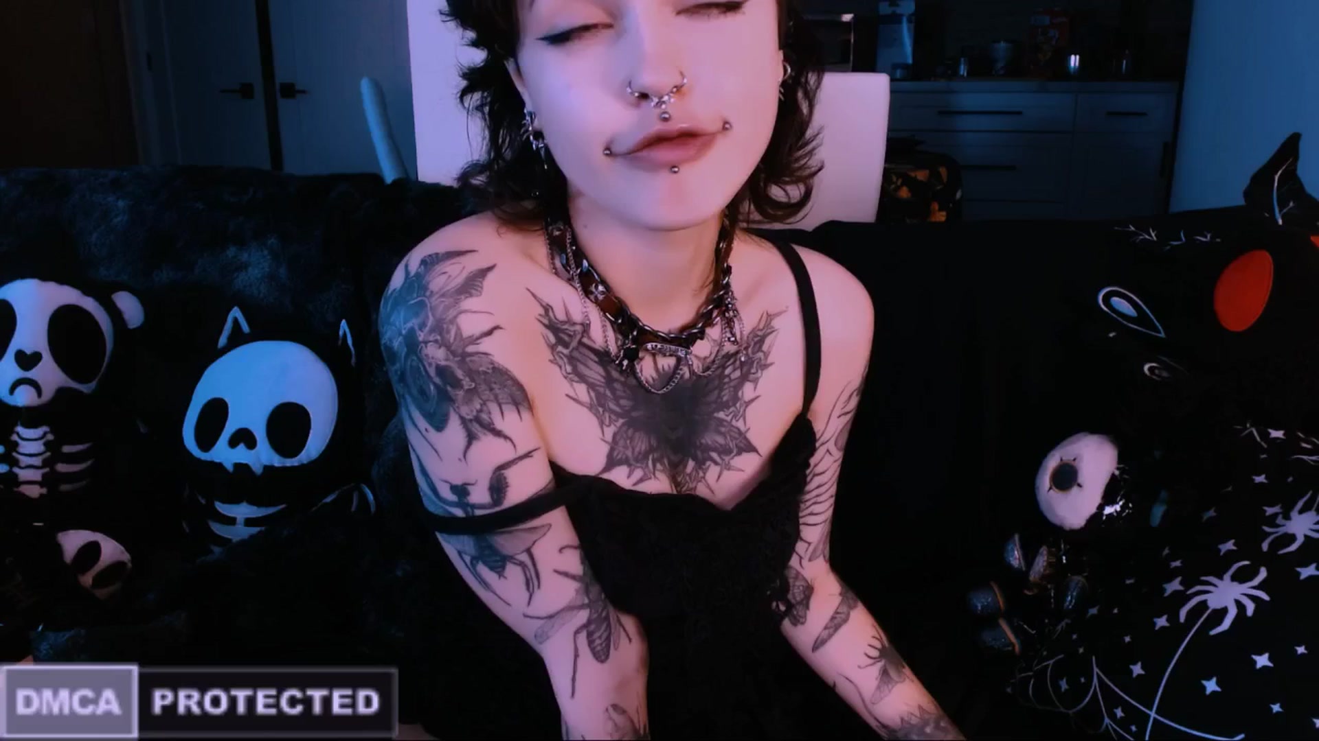 Gallery image thumbnail from CuddleFoxy's myfreecams stream on, 01/26/2026, 10:13 image 20 of 20