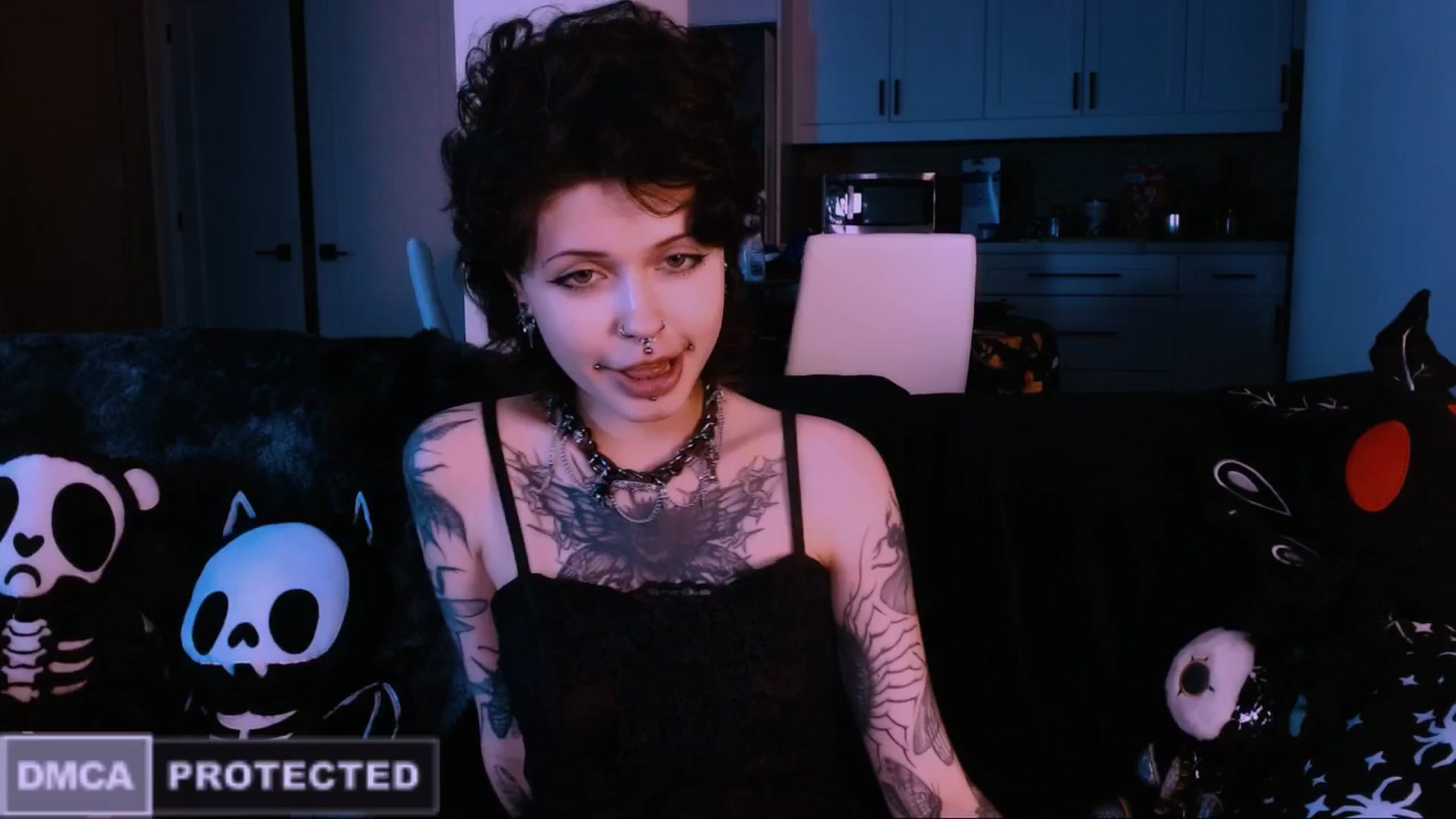 Gallery image thumbnail from CuddleFoxy's myfreecams stream on, 01/26/2026, 10:13 image 10 of 20
