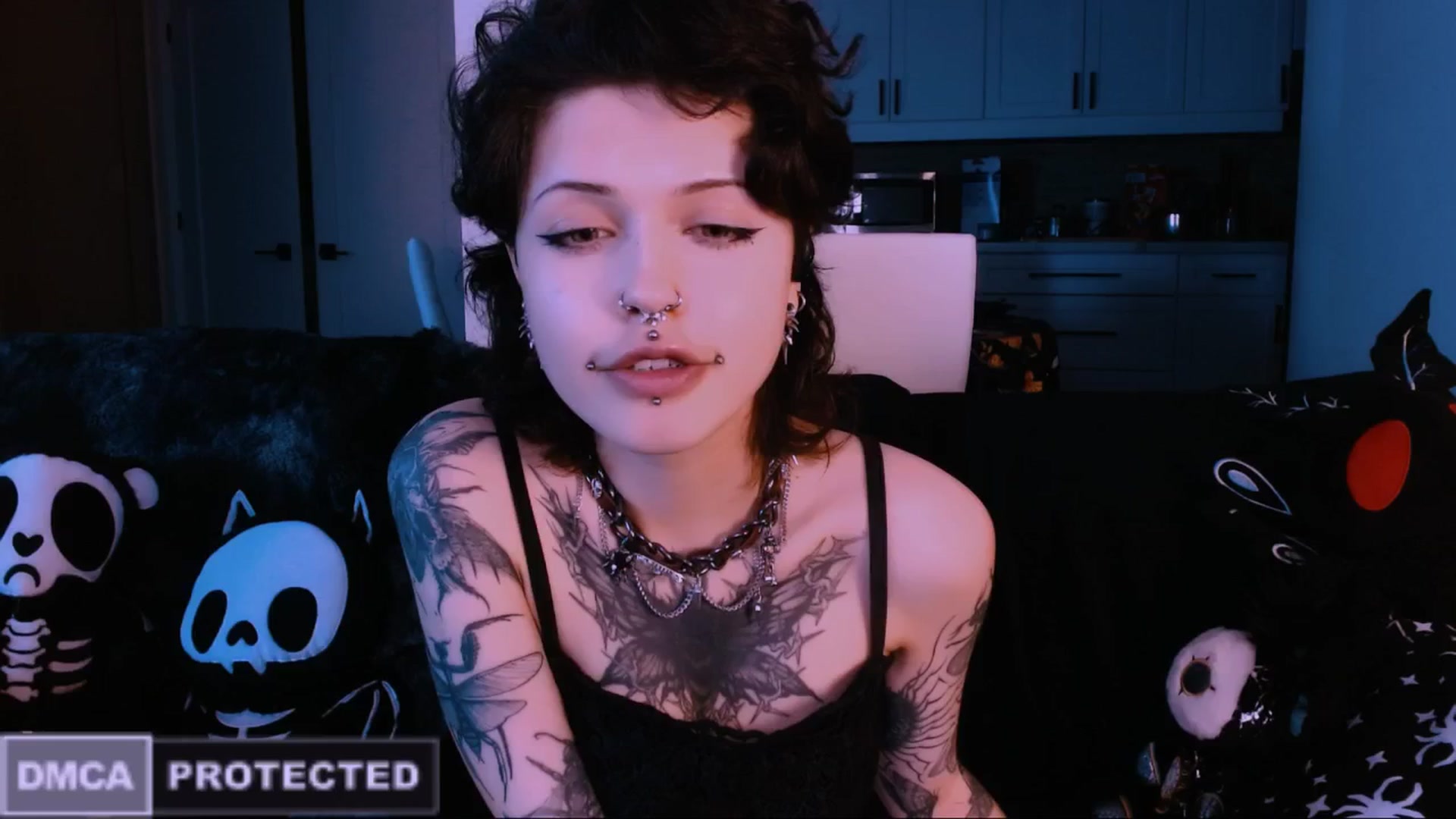 Gallery image thumbnail from CuddleFoxy's myfreecams stream on, 01/26/2026, 10:13 image 8 of 20