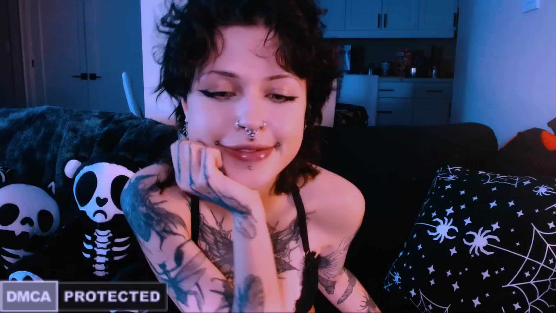 Gallery image thumbnail from CuddleFoxy's myfreecams stream on, 01/31/2026, 11:17 image 3 of 20