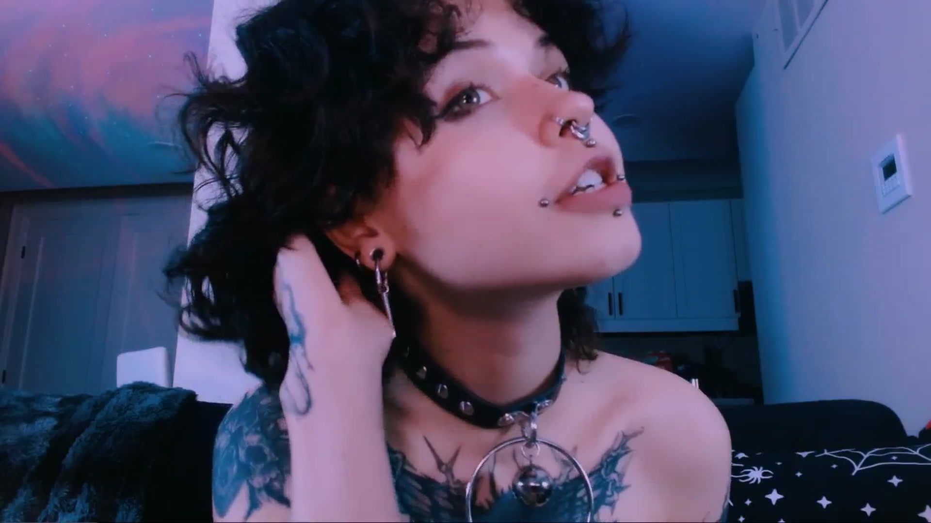Gallery image thumbnail from CuddleFoxy's myfreecams stream on, 02/11/2026, 13:41 image 15 of 20