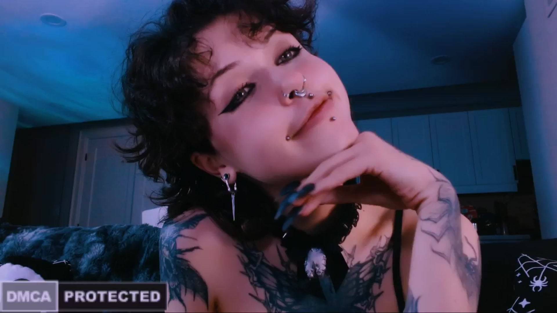 Gallery image thumbnail from CuddleFoxy's myfreecams stream on, 02/13/2026, 12:41 image 13 of 20