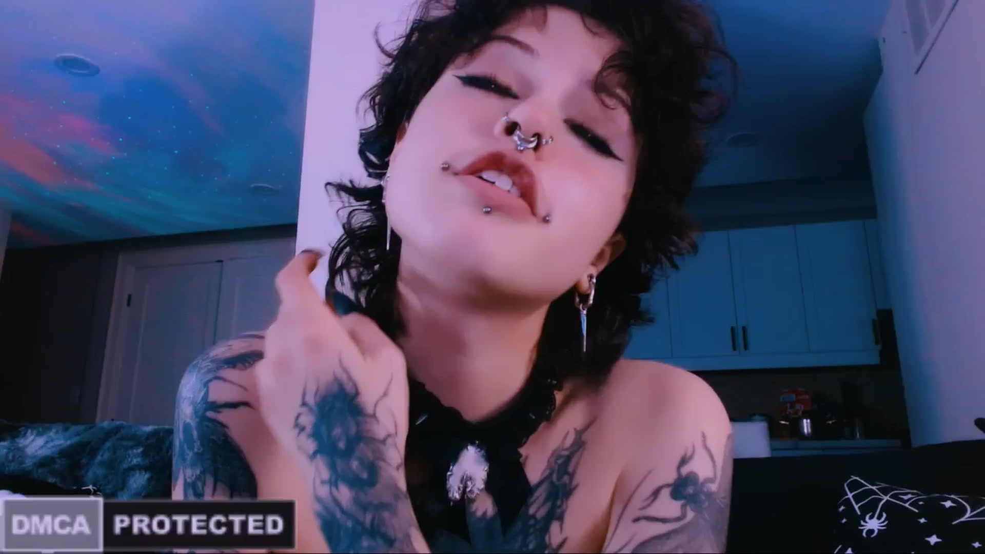 Gallery image thumbnail from CuddleFoxy's myfreecams stream on, 02/13/2026, 13:46 image 5 of 20