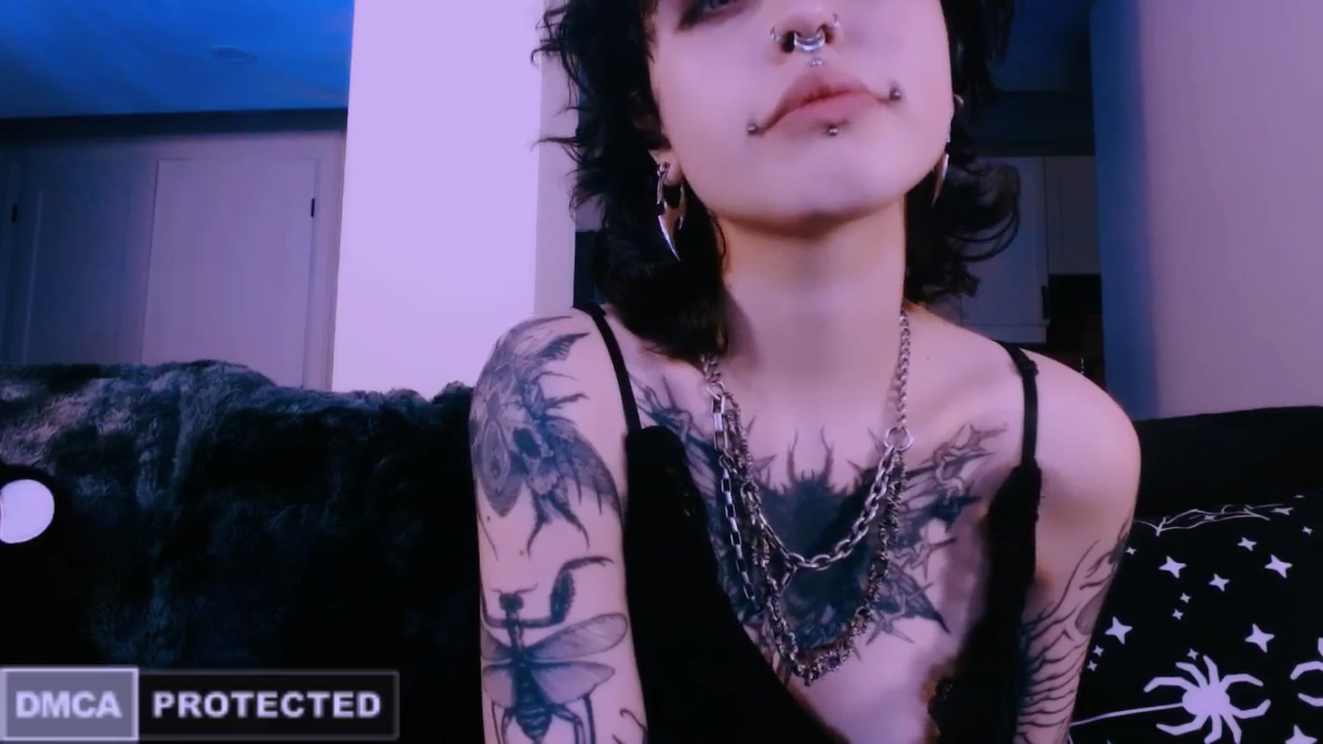 Gallery image thumbnail from CuddleFoxy's myfreecams stream on, 03/08/2026, 11:10 image 16 of 20