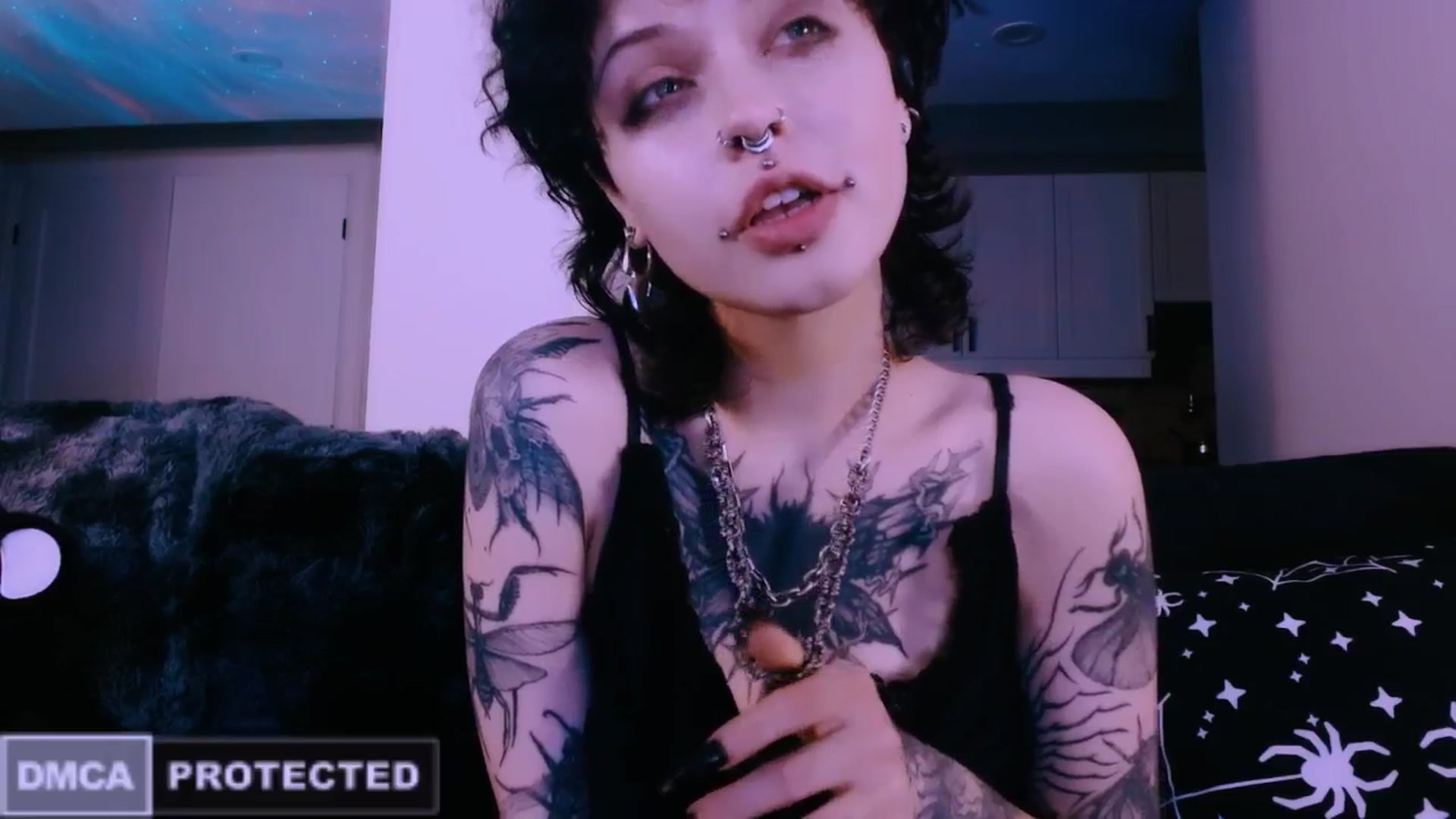 Gallery image thumbnail from CuddleFoxy's myfreecams stream on, 03/08/2026, 11:10 image 17 of 20
