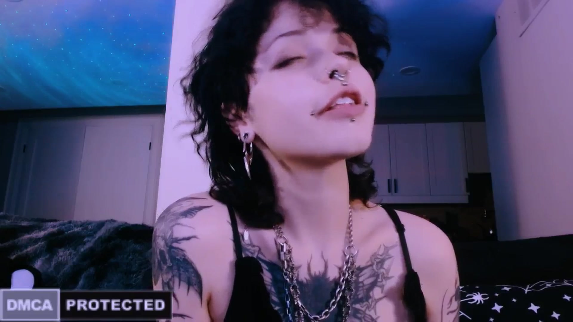 Gallery image thumbnail from CuddleFoxy's myfreecams stream on, 03/08/2026, 11:10 image 7 of 20