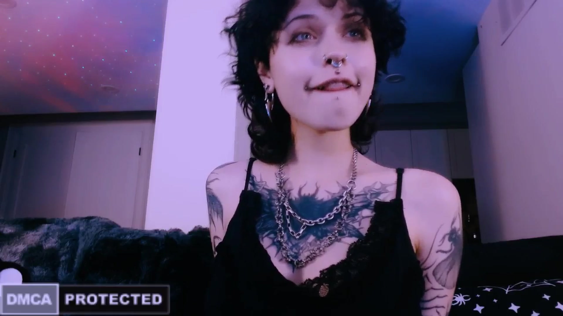 Gallery image thumbnail from CuddleFoxy's myfreecams stream on, 03/08/2026, 11:10 image 19 of 20