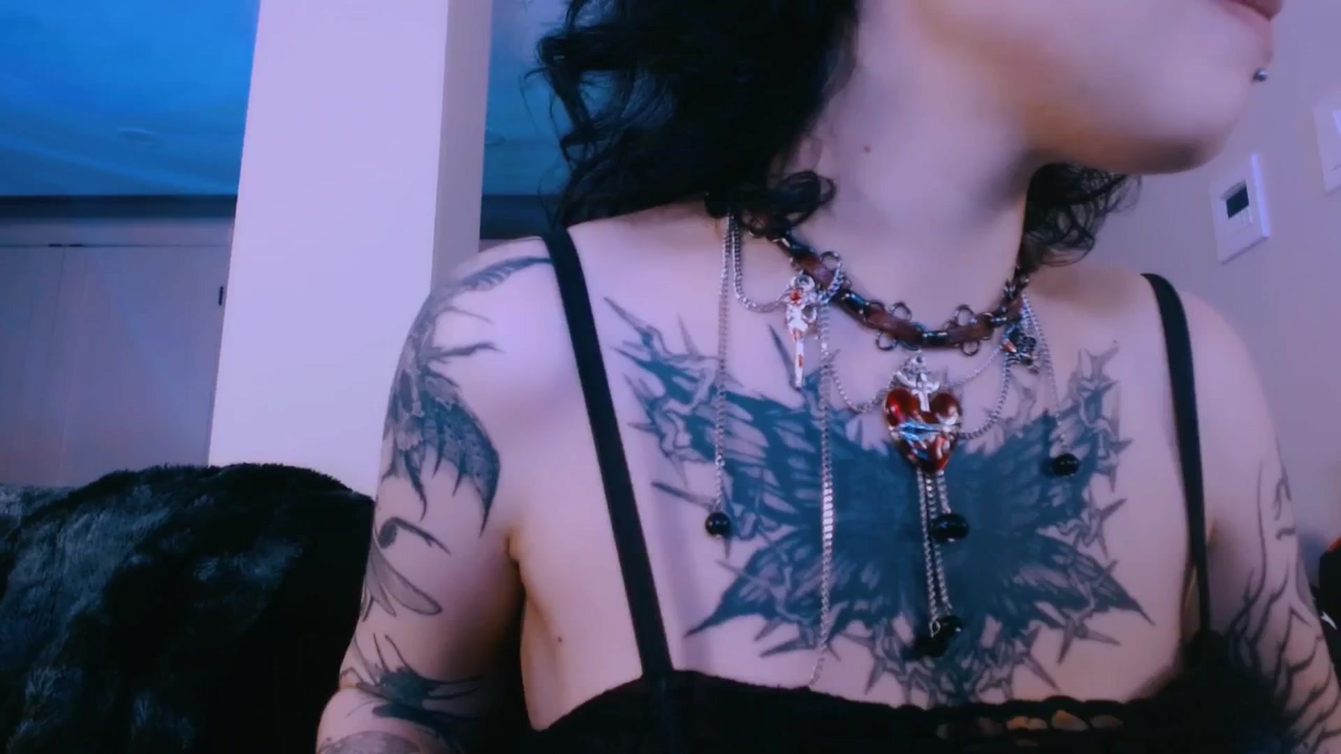 Gallery image thumbnail from CuddleFoxy's myfreecams stream on, 04/09/2026, 08:58 image 1 of 20