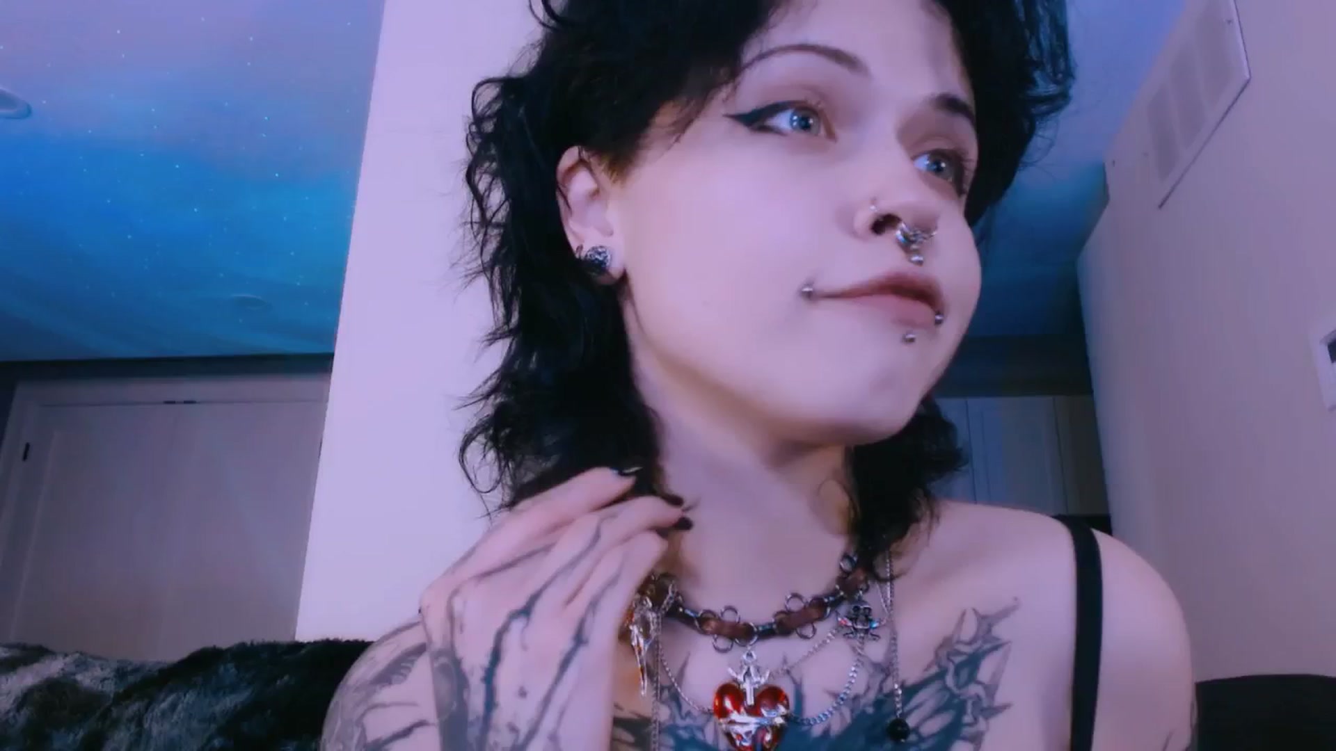 Gallery image thumbnail from CuddleFoxy's myfreecams stream on, 04/09/2026, 08:58 image 19 of 20